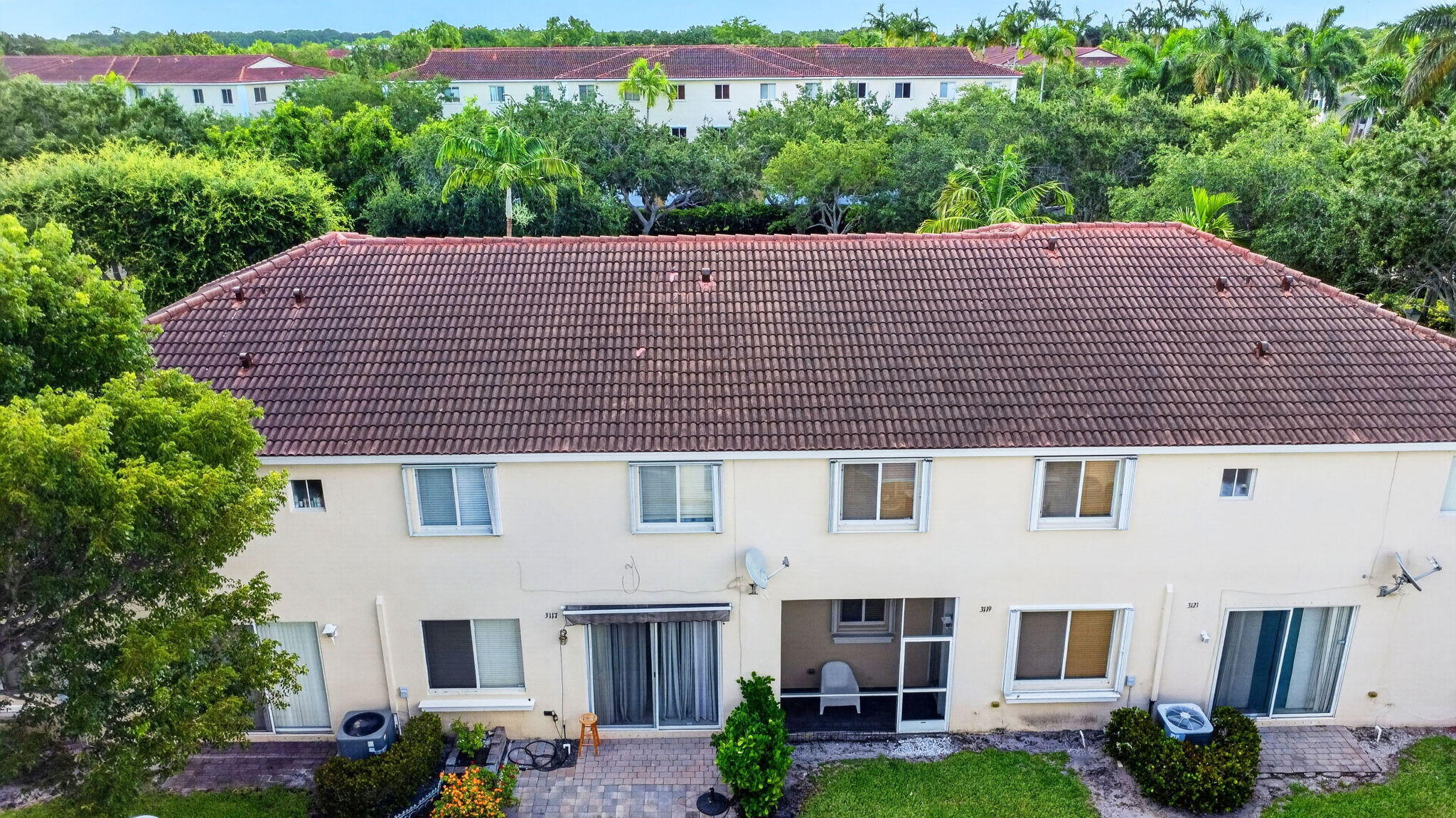 main property photo 50