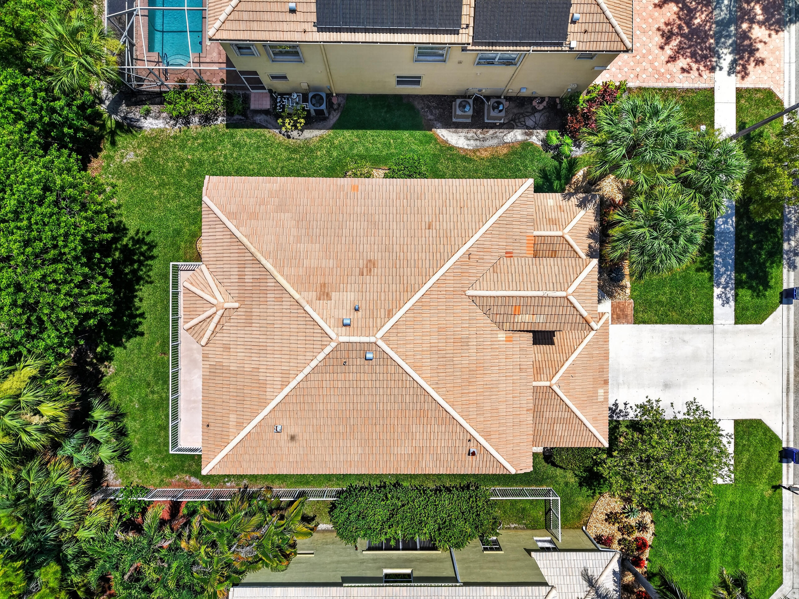main property photo 74