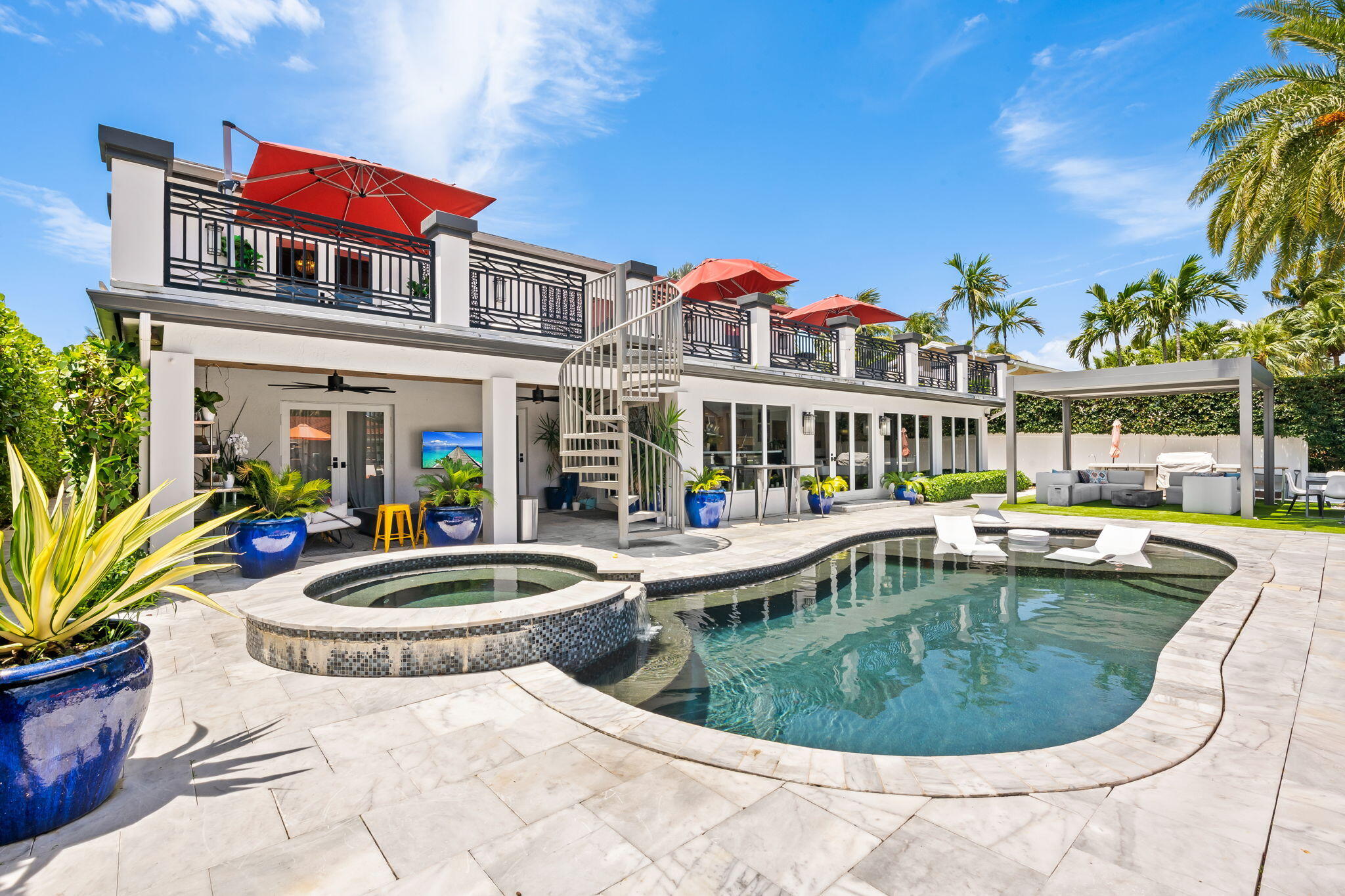 main property photo 42