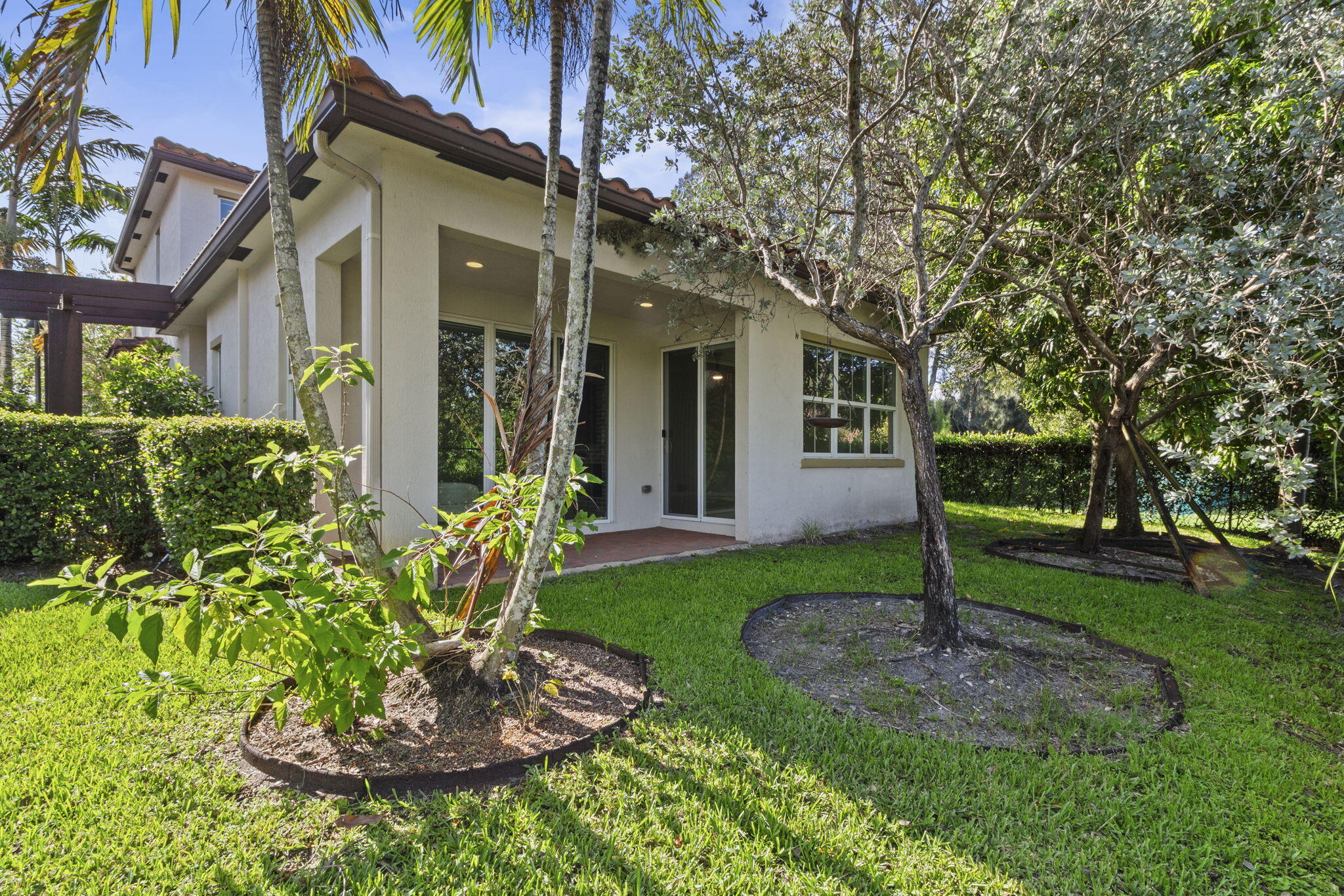 main property photo 49