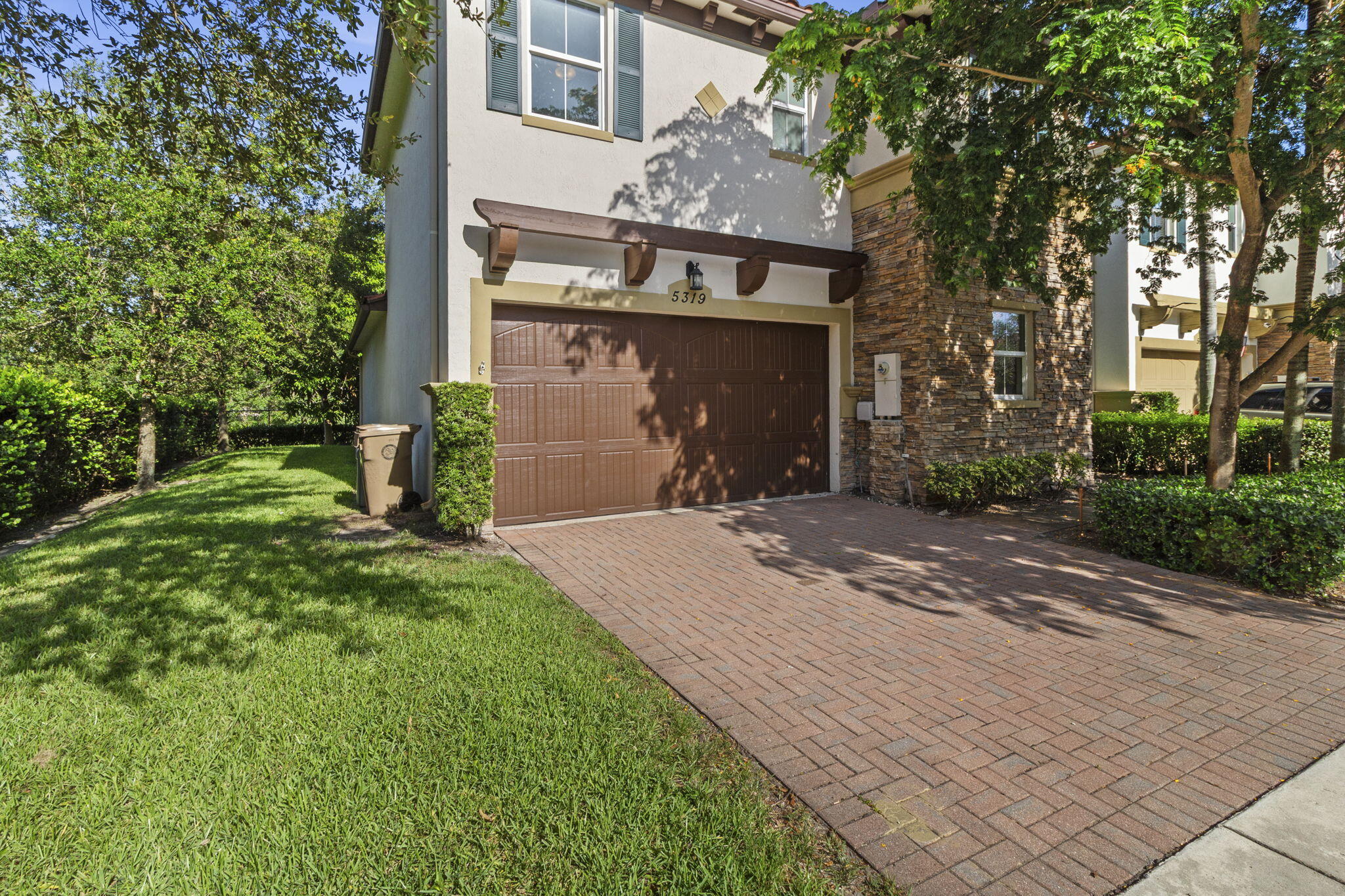 main property photo 51