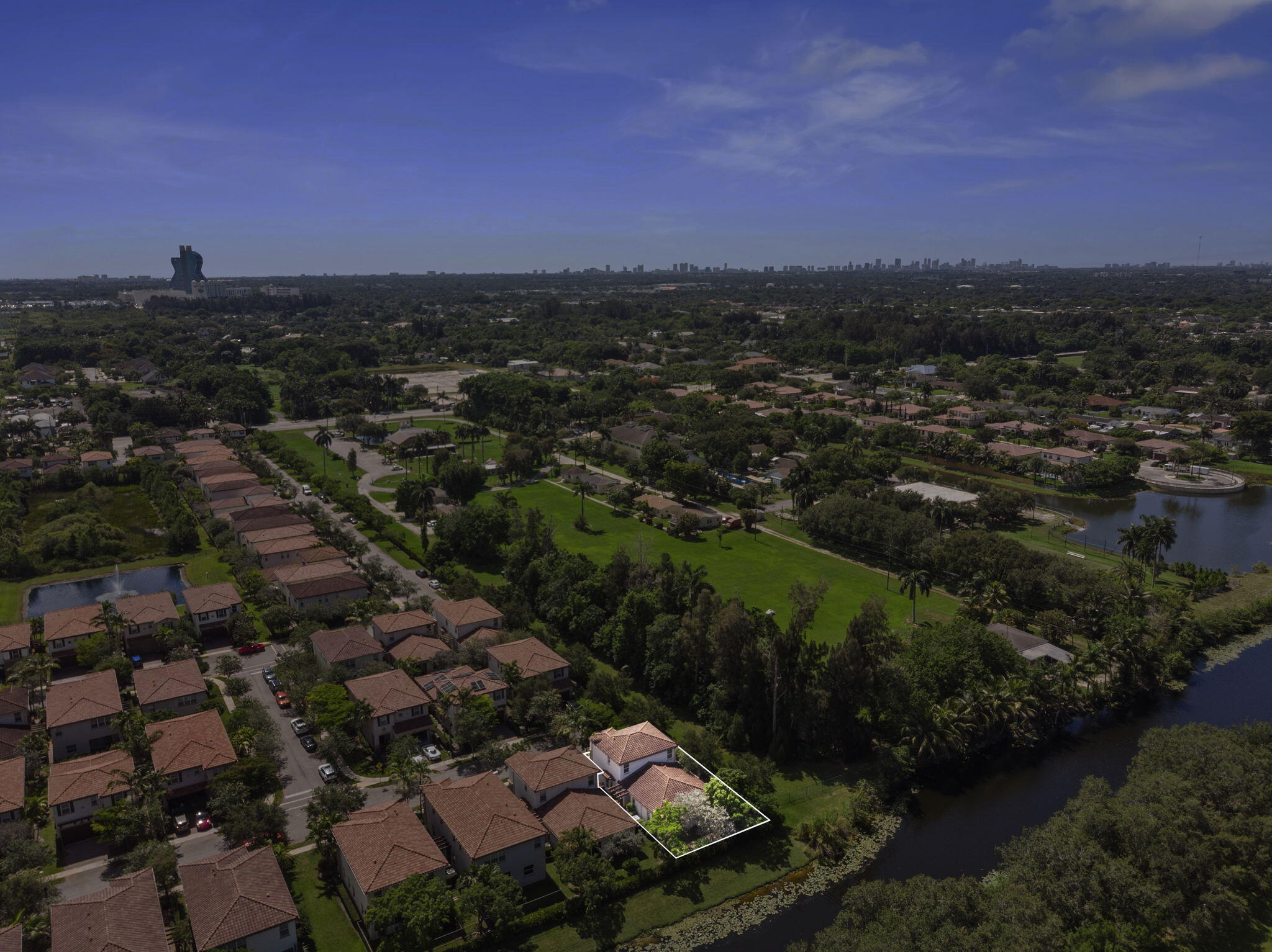 main property photo 59