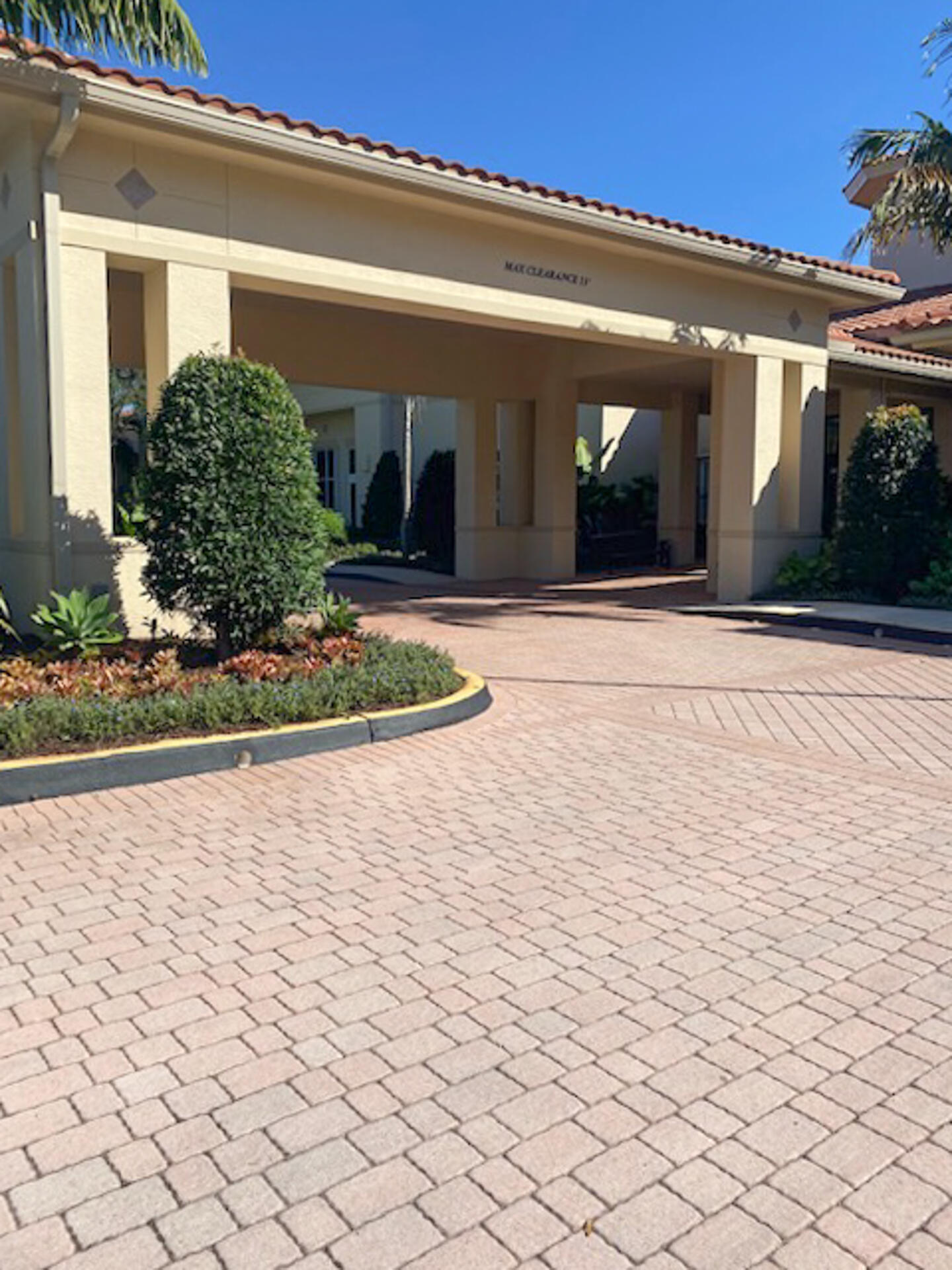 main property photo 50