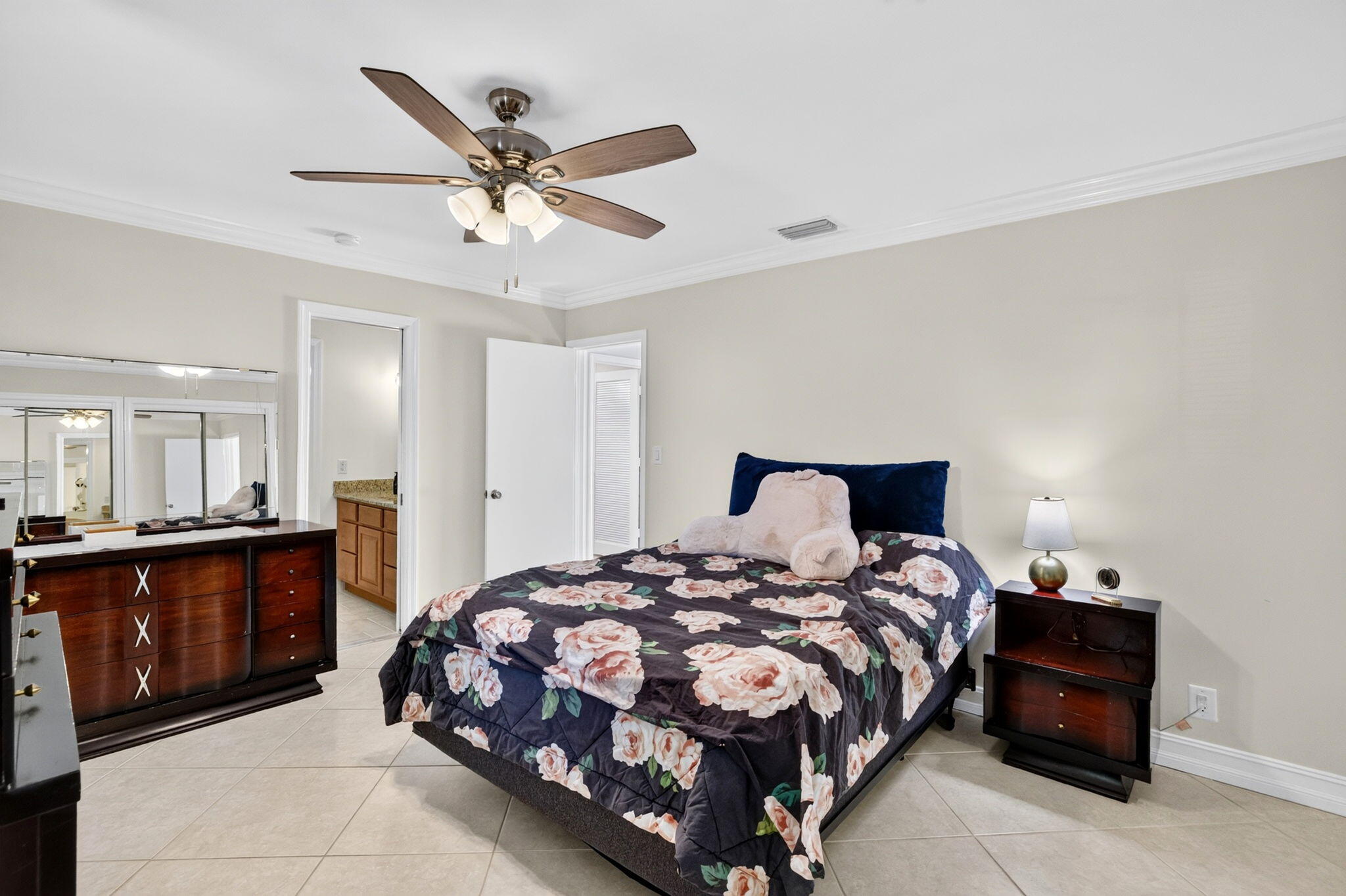 main property photo 104
