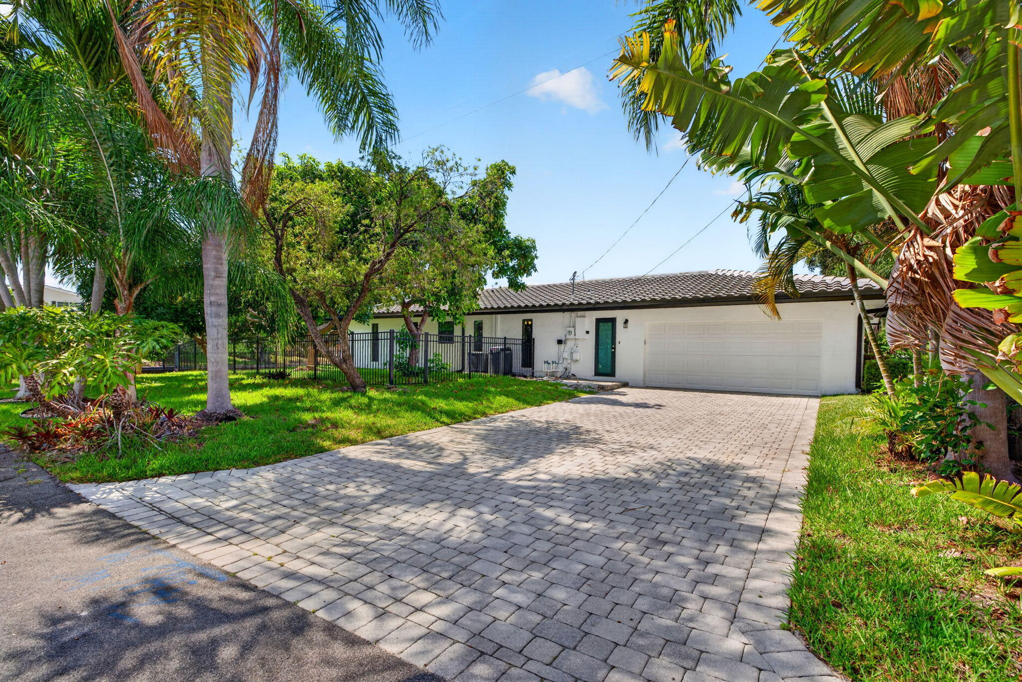 main property photo 124