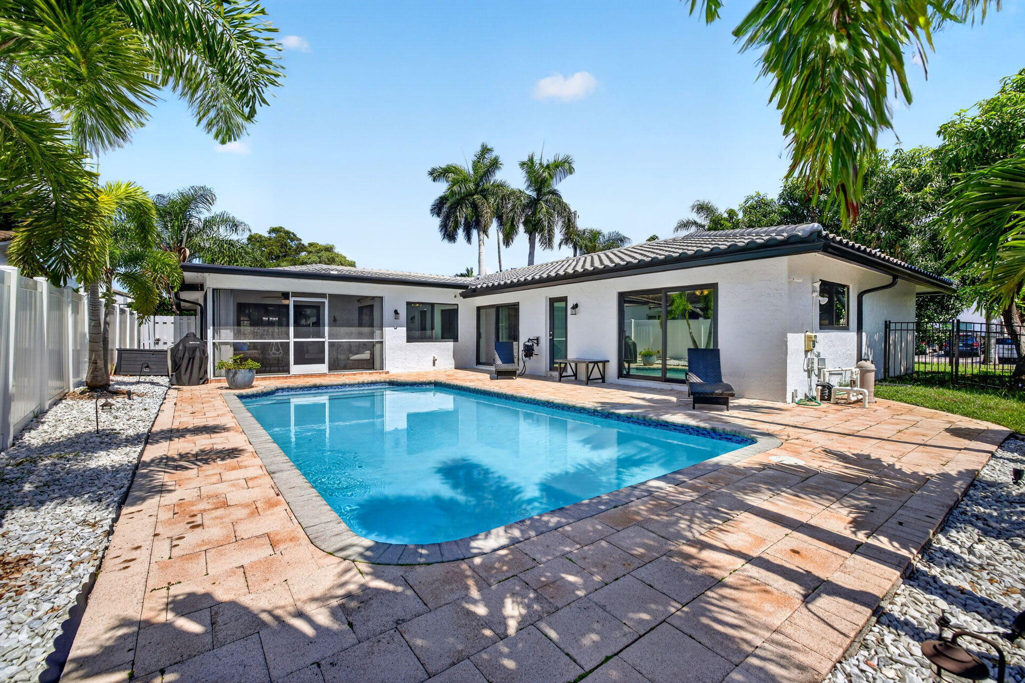 main property photo 126