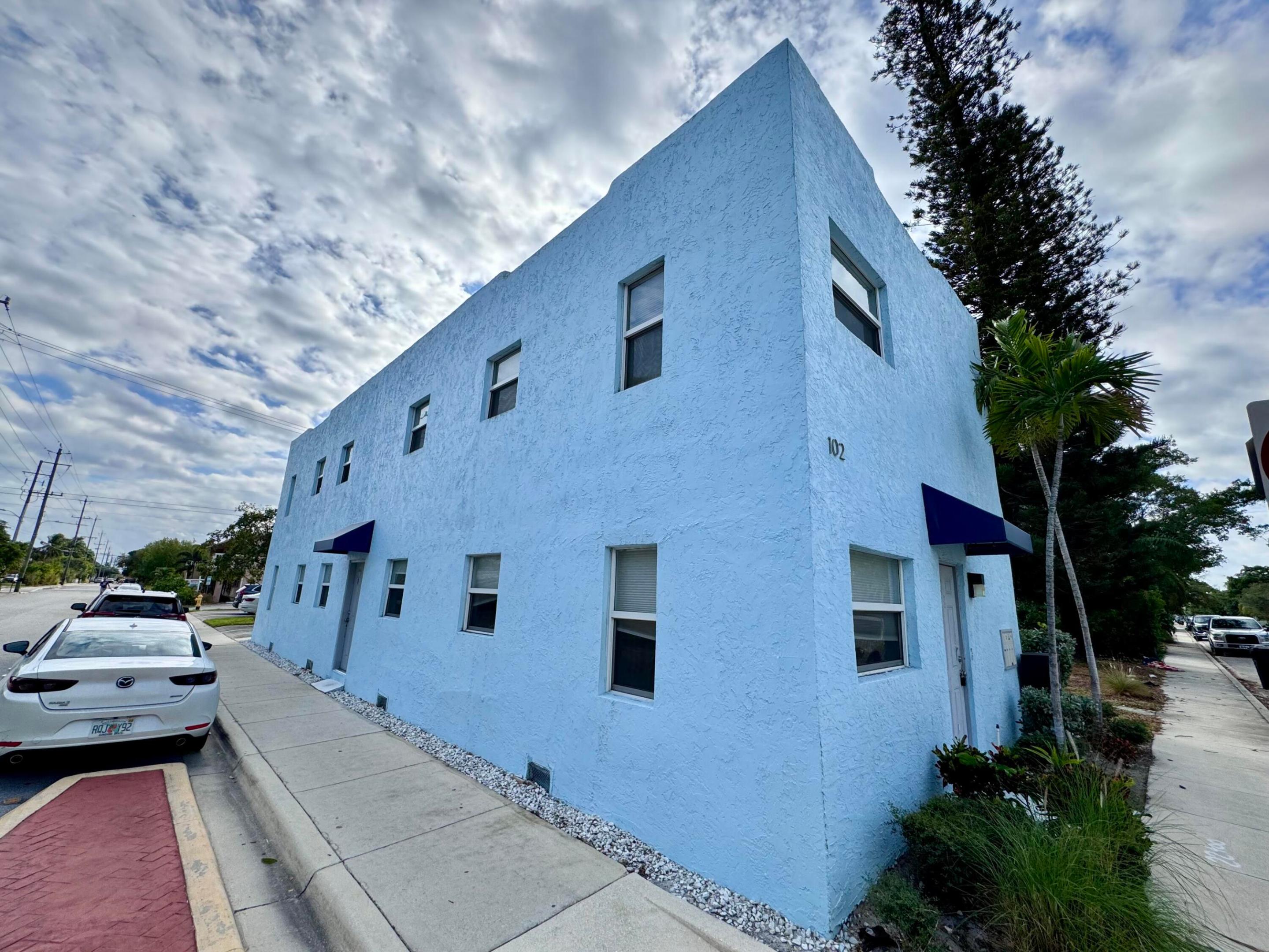 main property photo 10