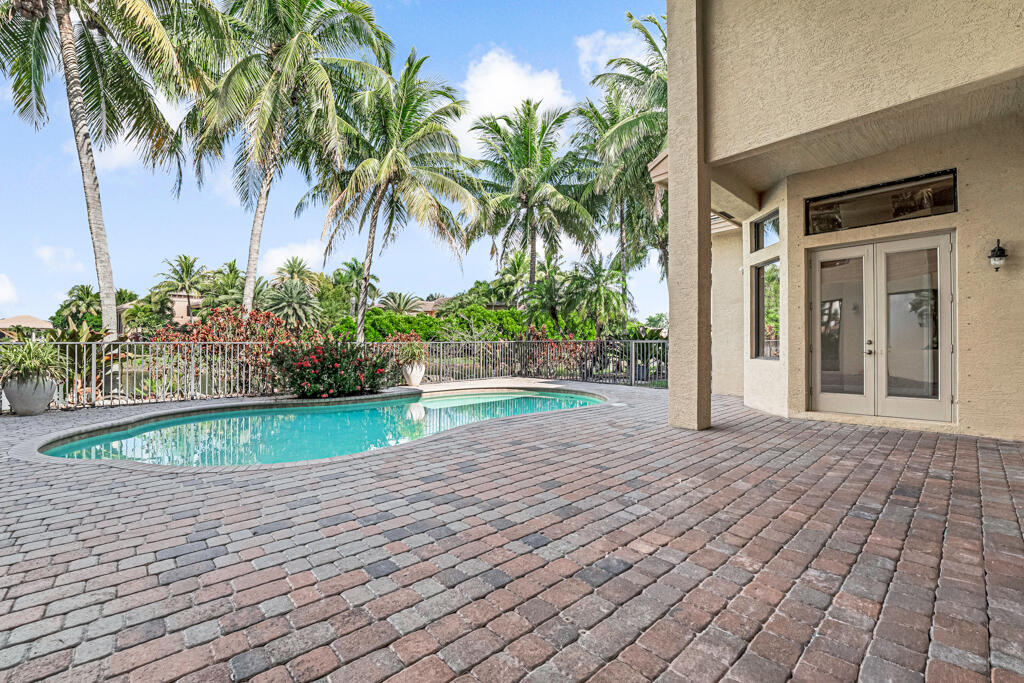 main property photo 68