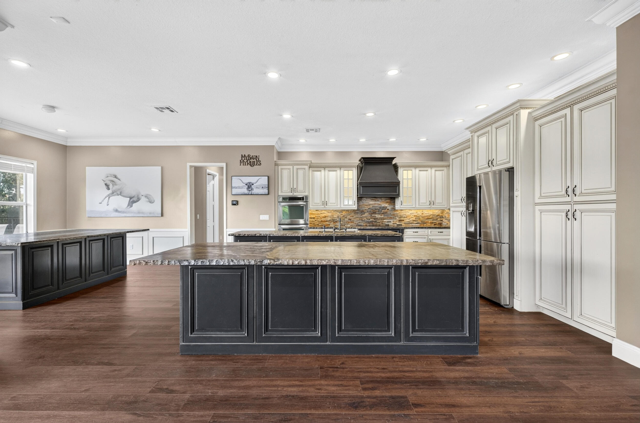 main property photo 58