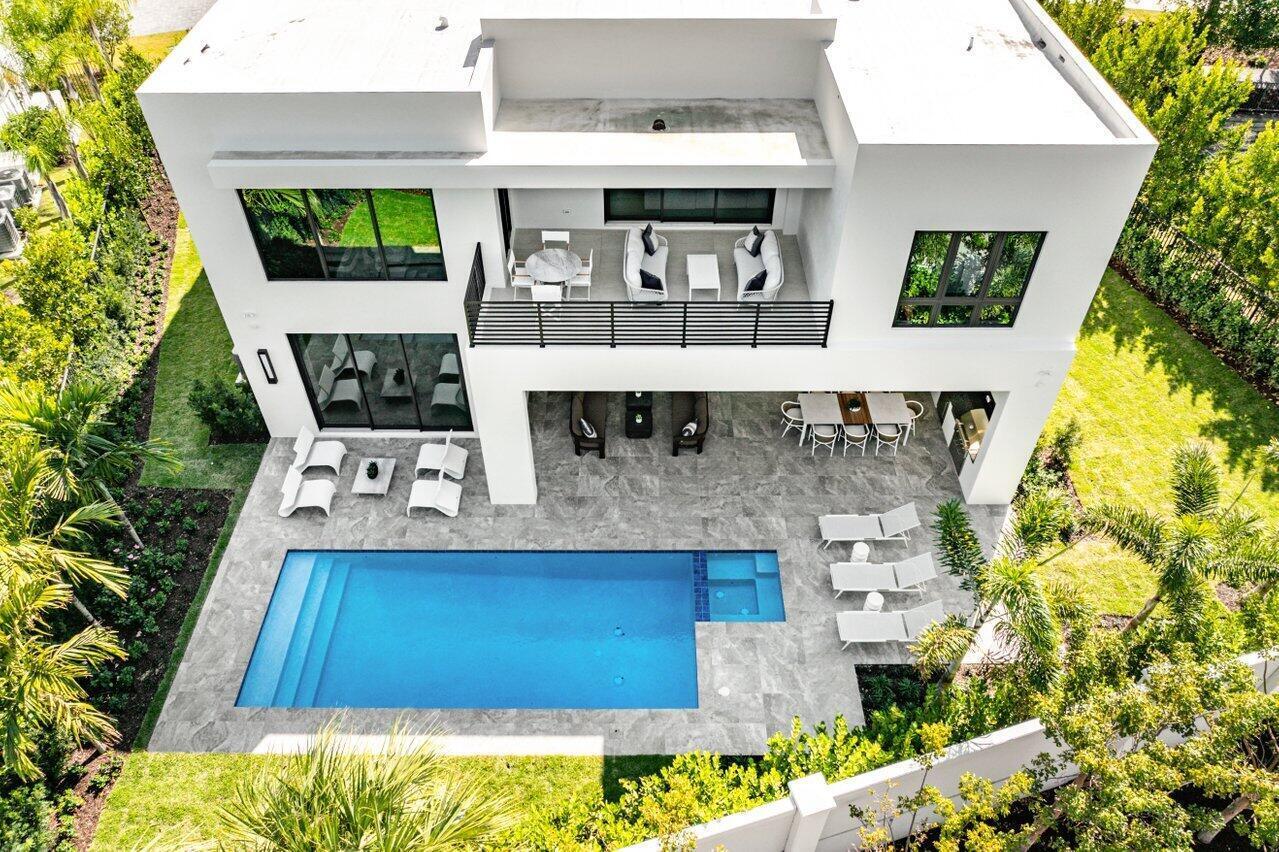 main property photo 59