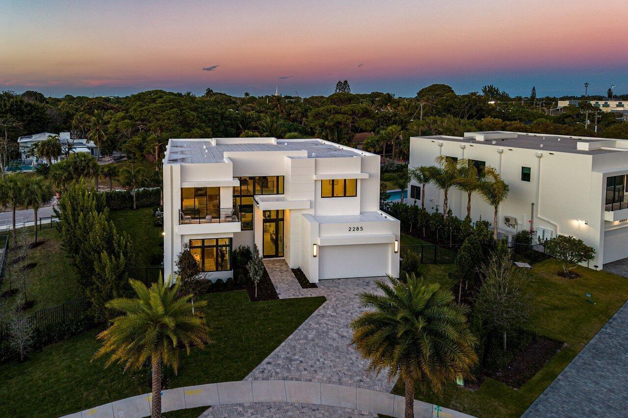 main property photo 78