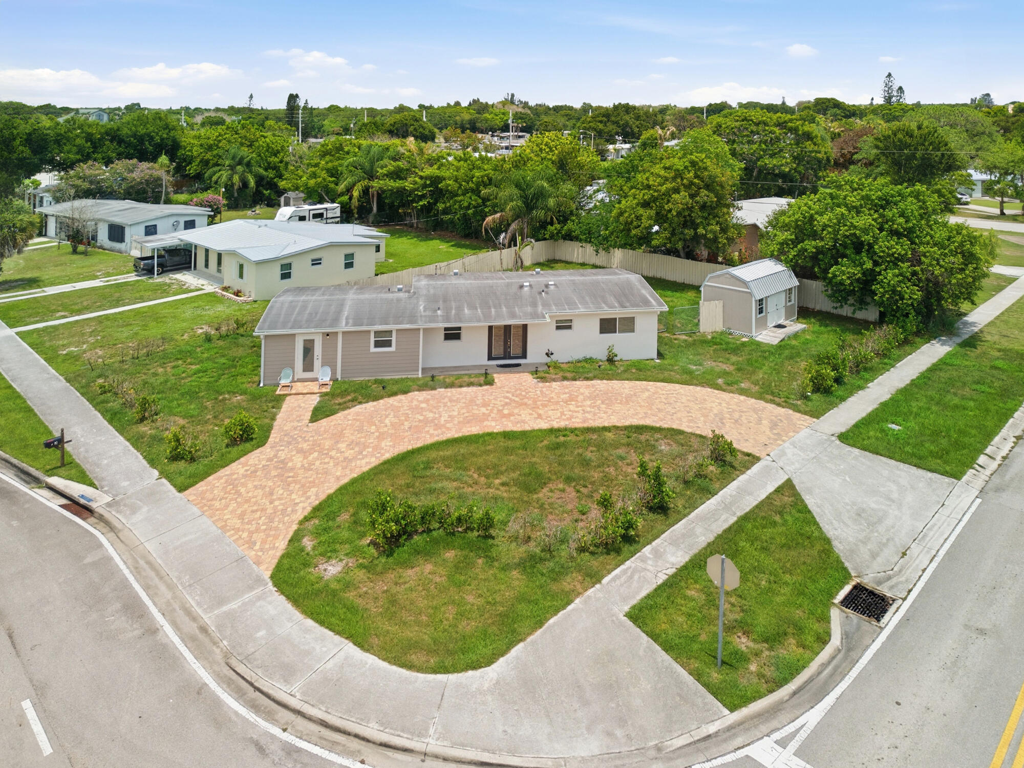 main property photo 21