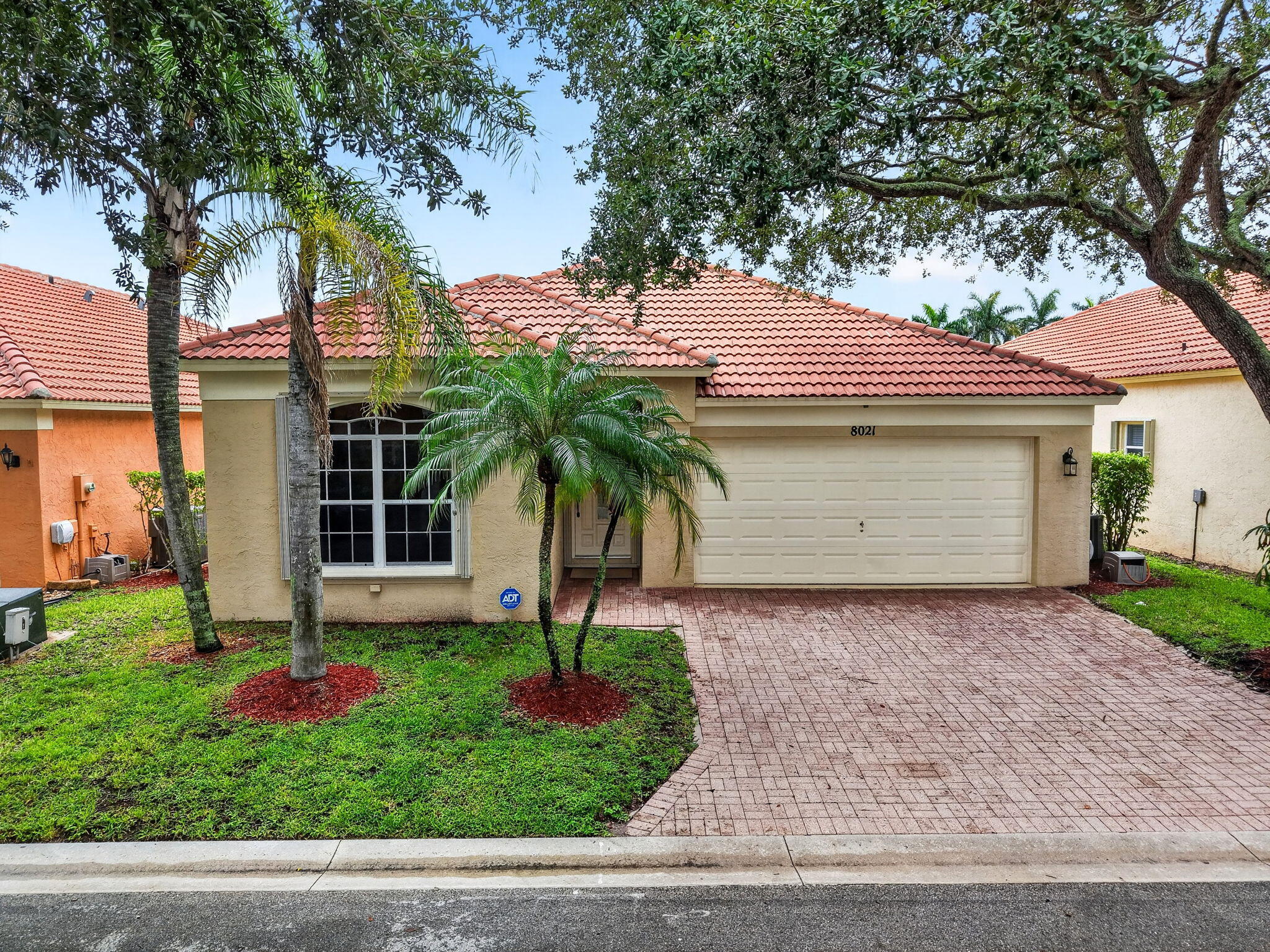 main property photo 50