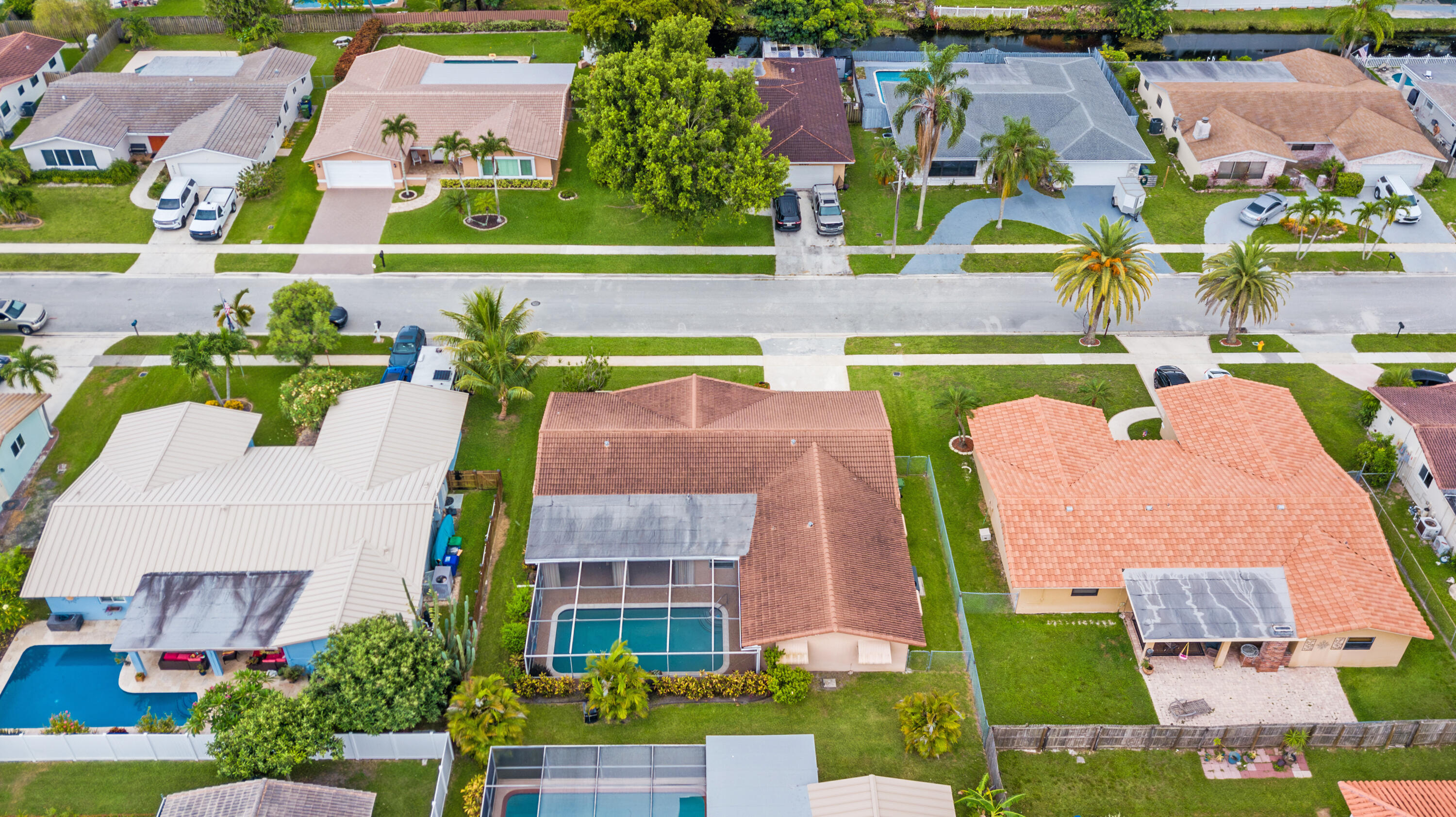 main property photo 44