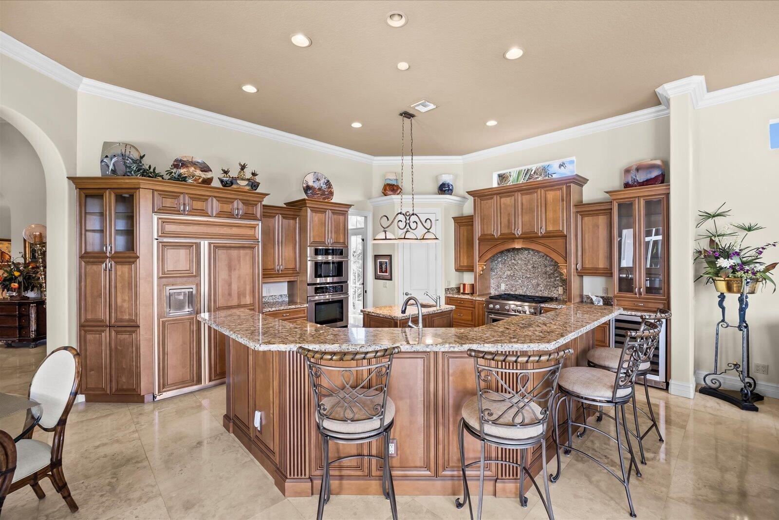 main property photo 11
