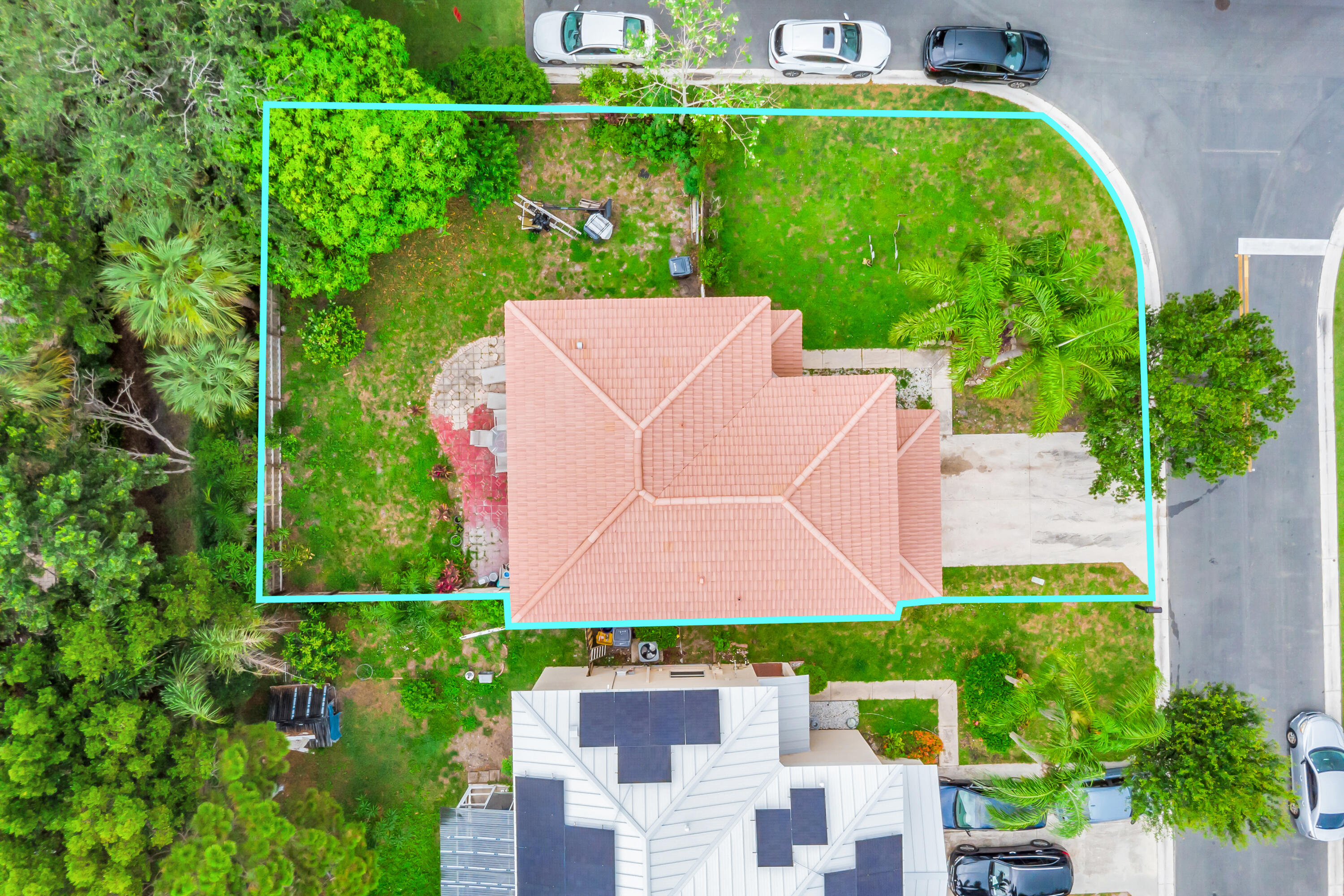 main property photo 41