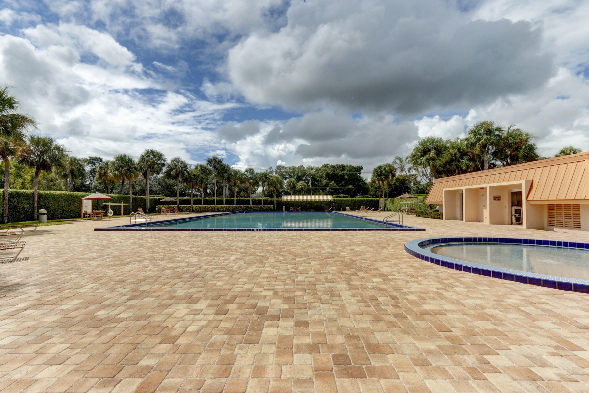 main property photo 45