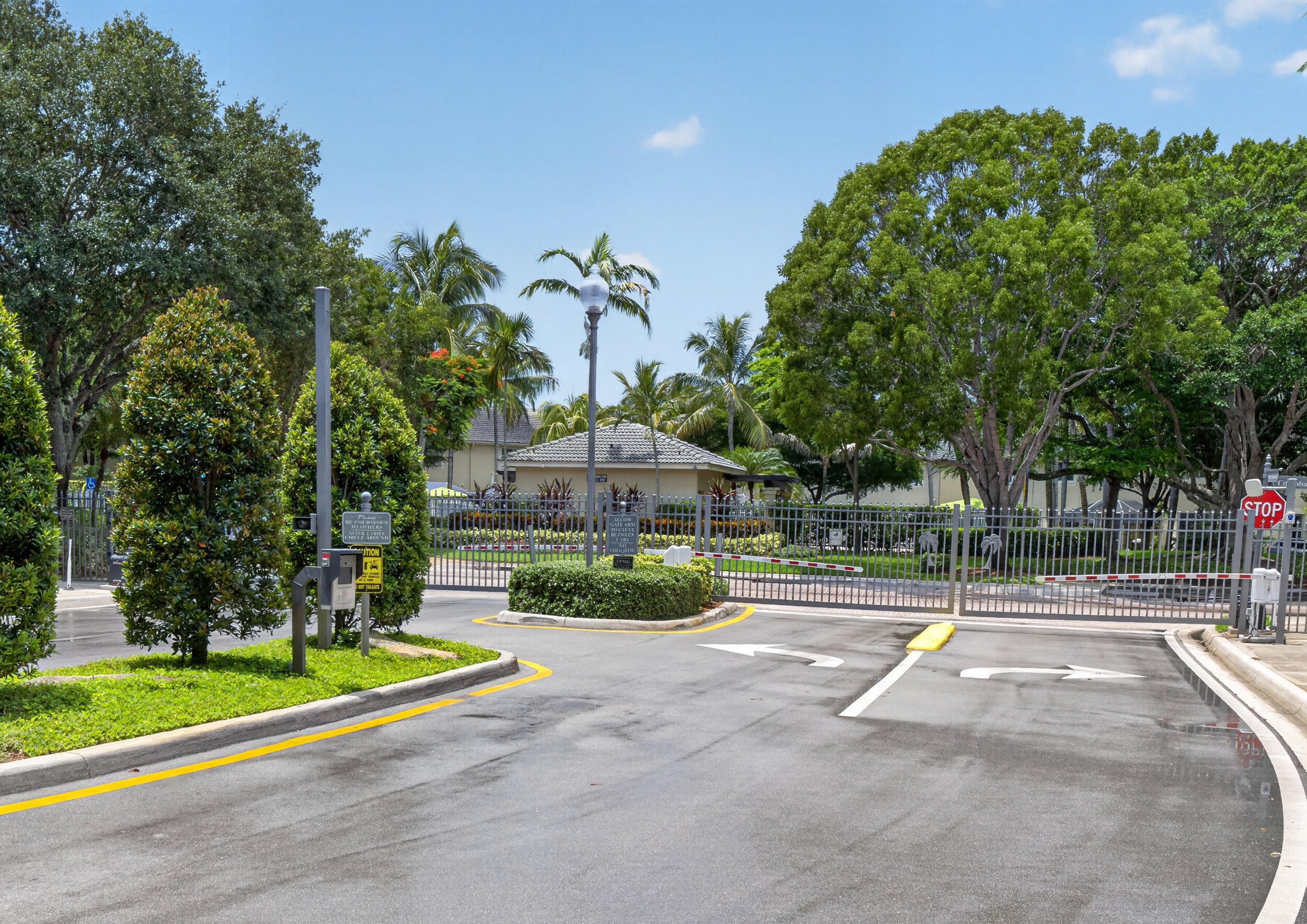 main property photo 37
