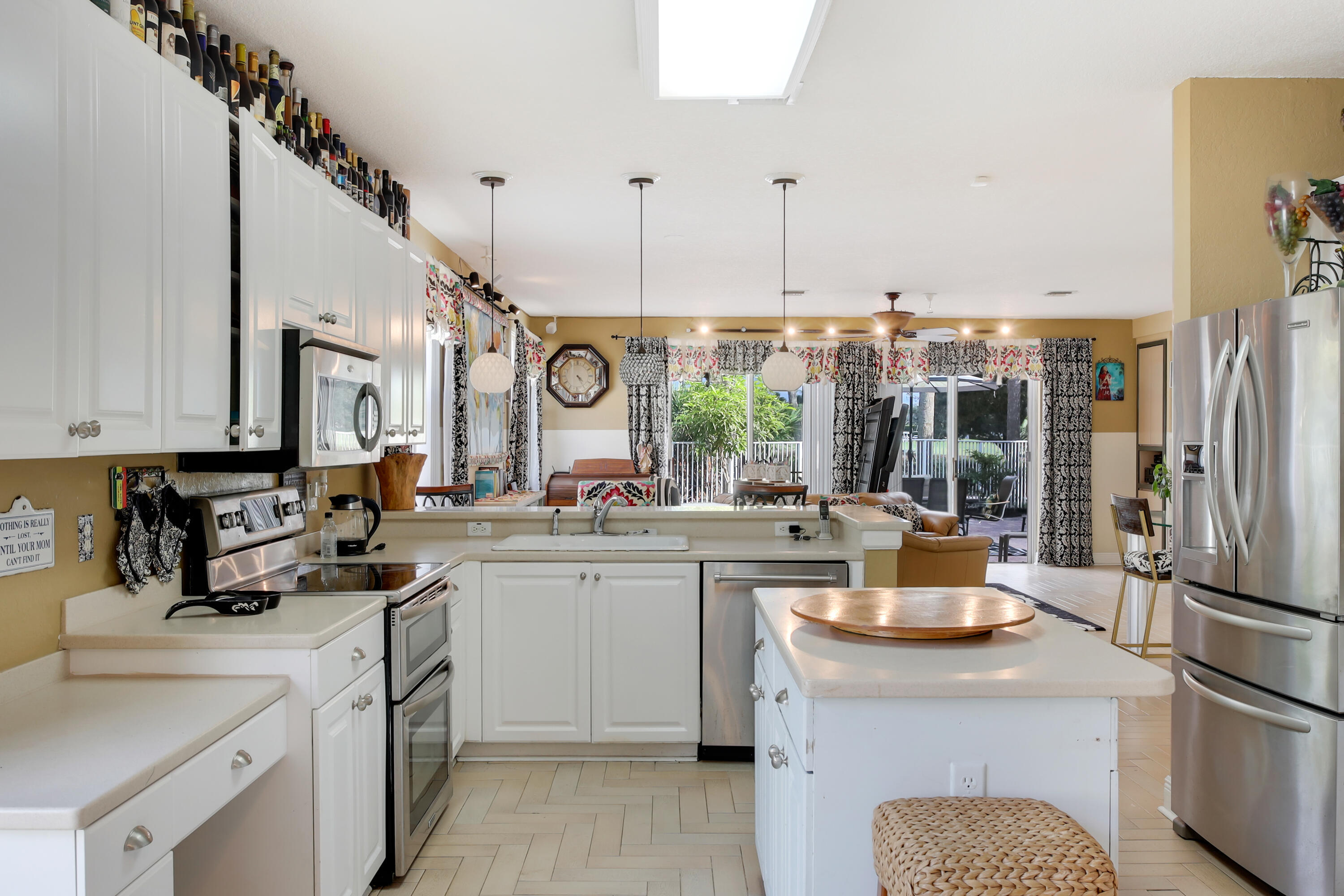 main property photo 17