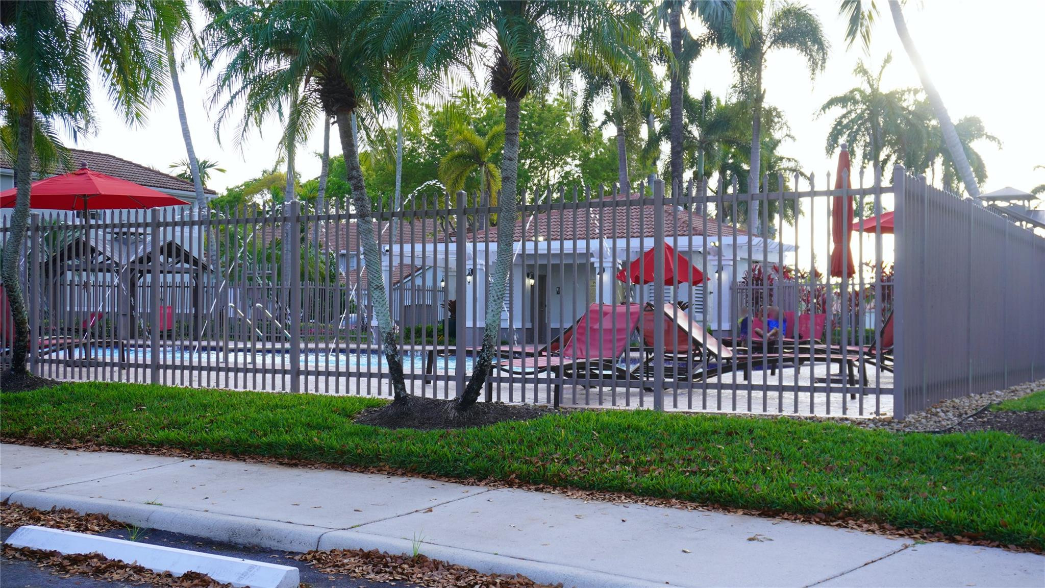 main property photo 41