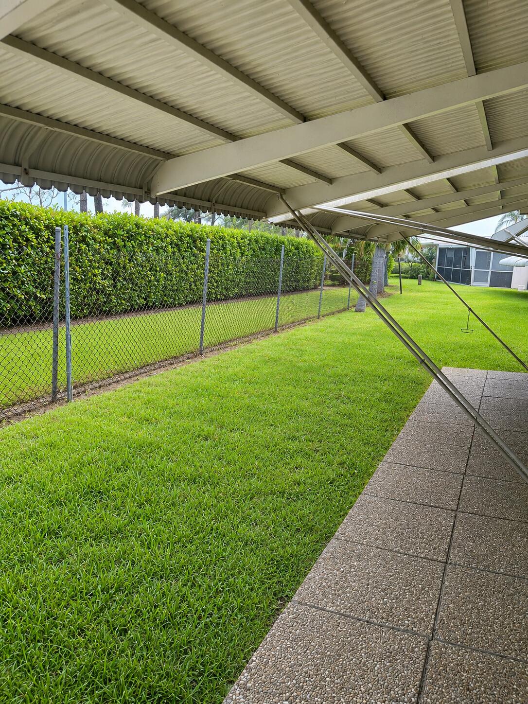 main property photo 13