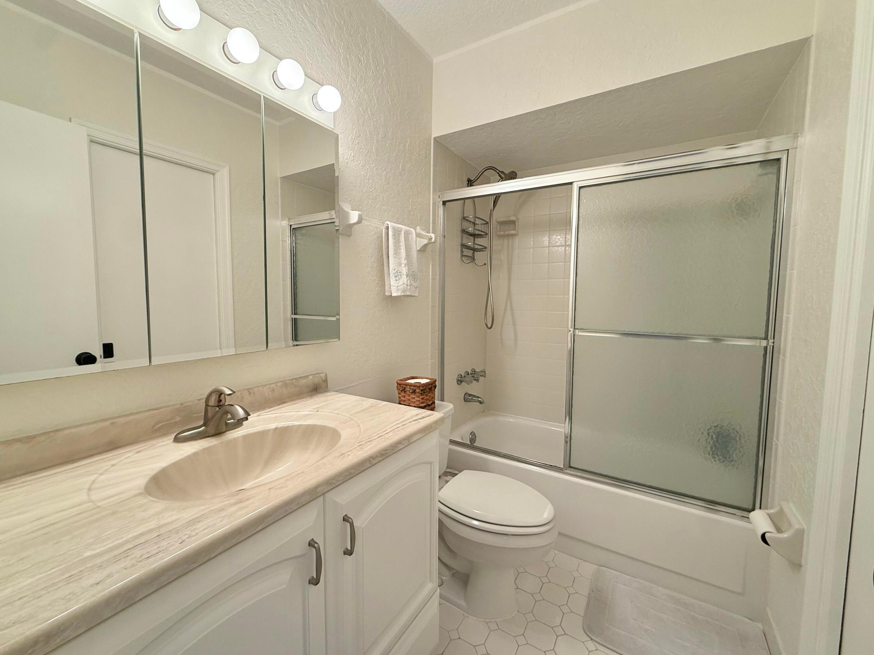 property viewer photo 18