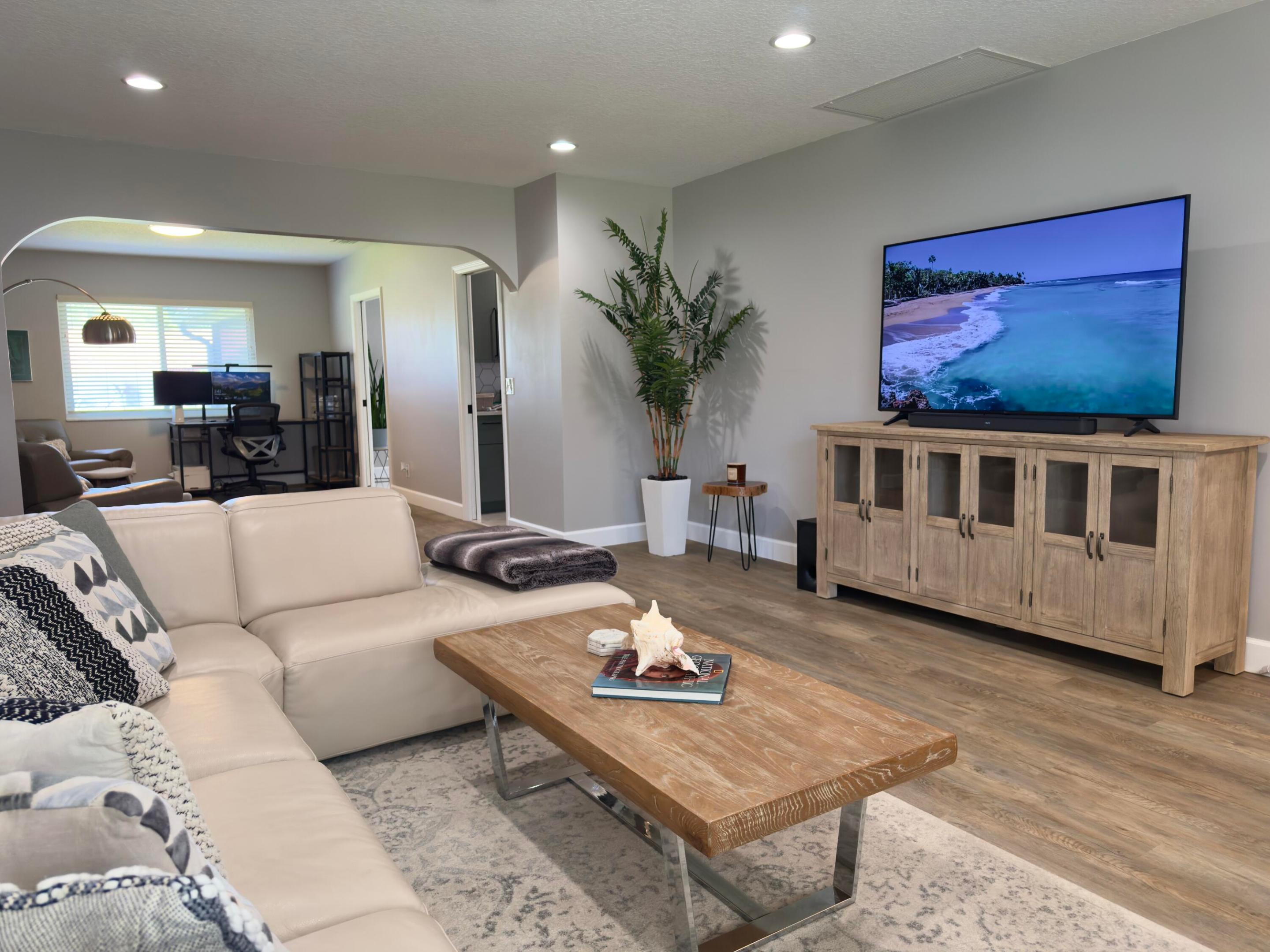 property viewer photo 8