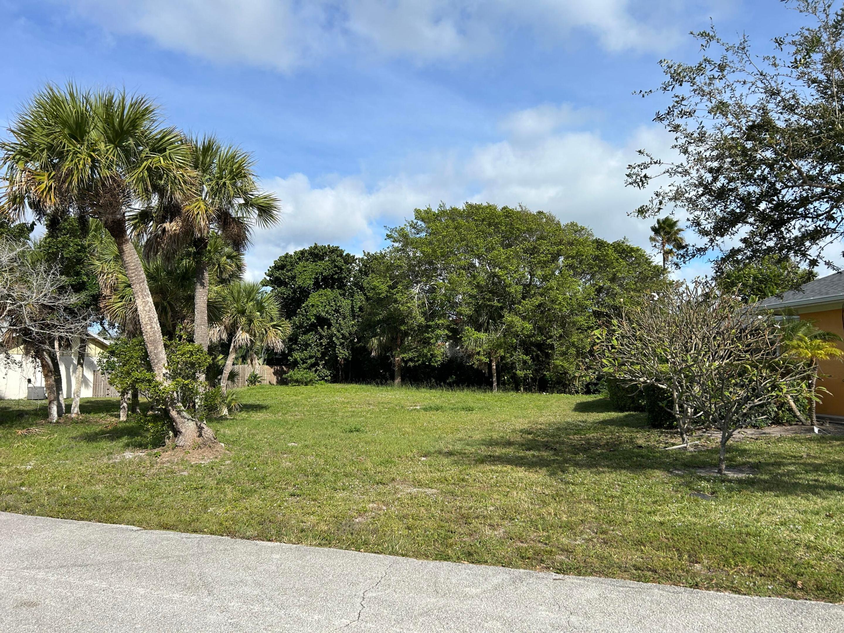 main property photo 20