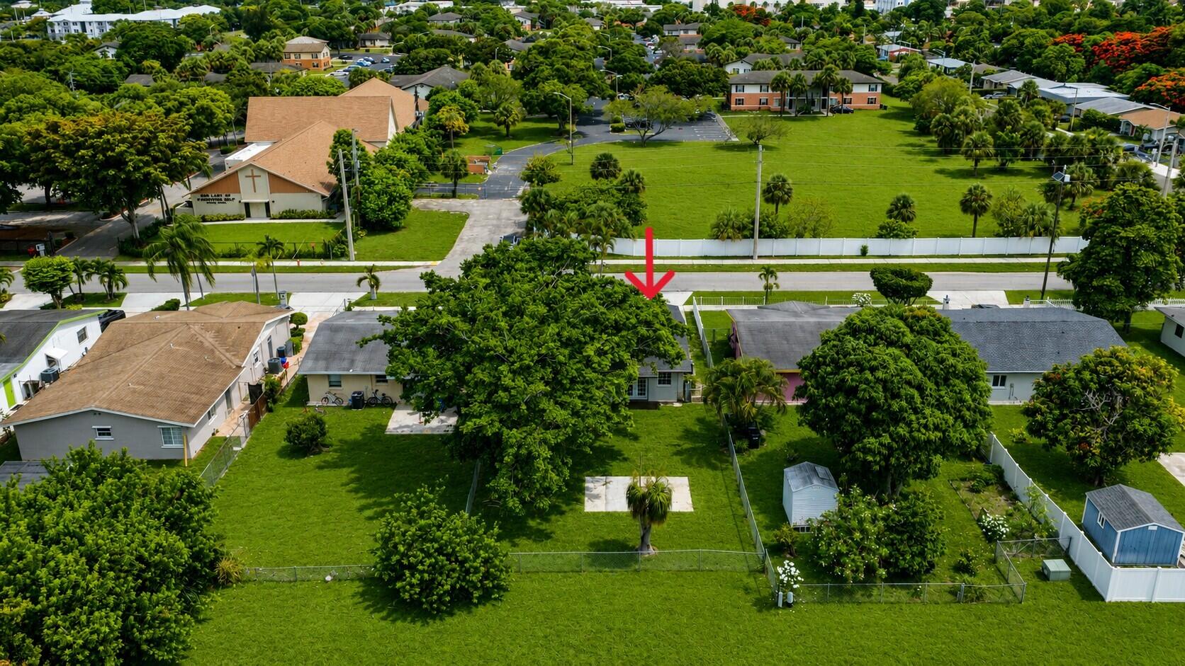 main property photo 8