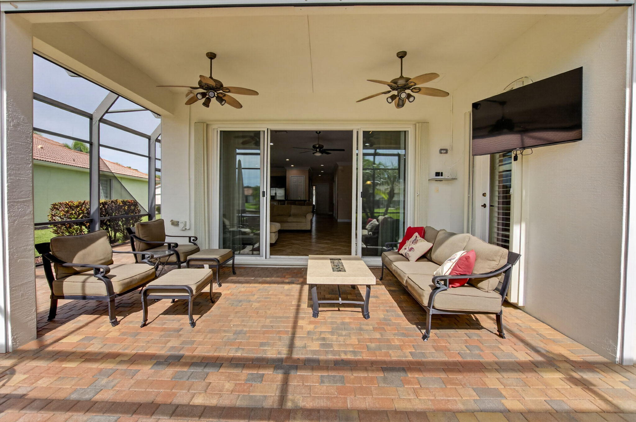 main property photo 44