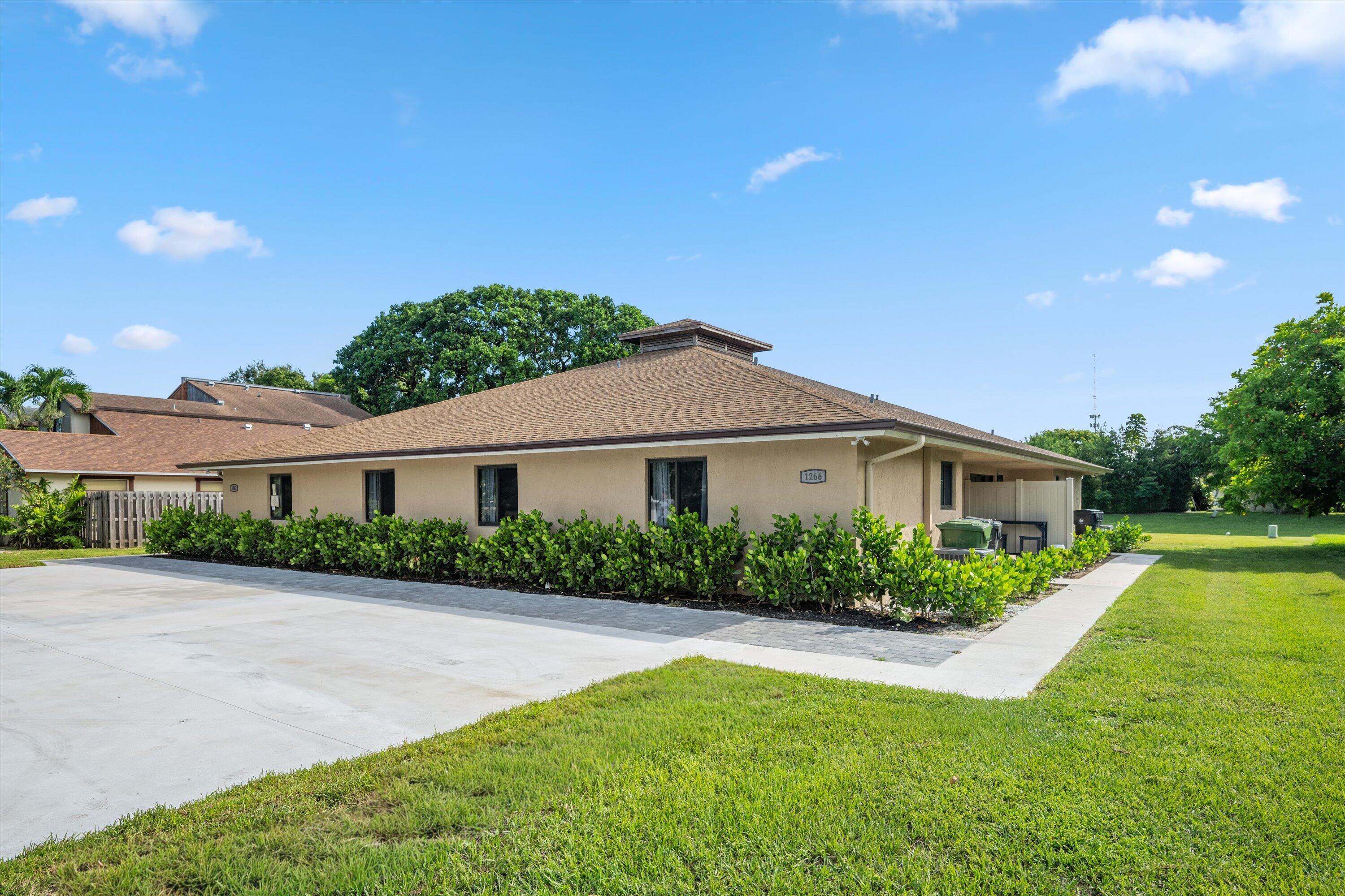 main property photo 78