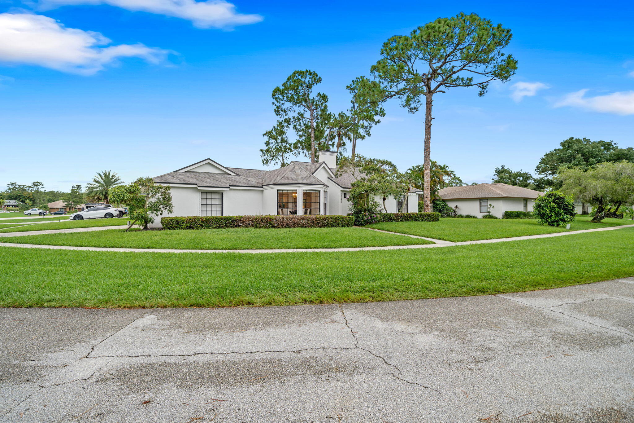 main property photo 32