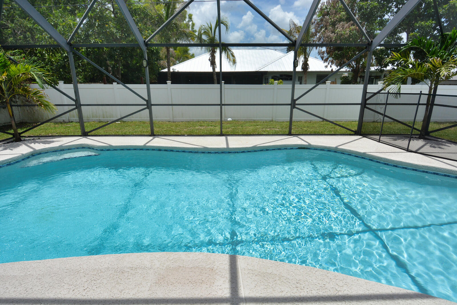 main property photo 78