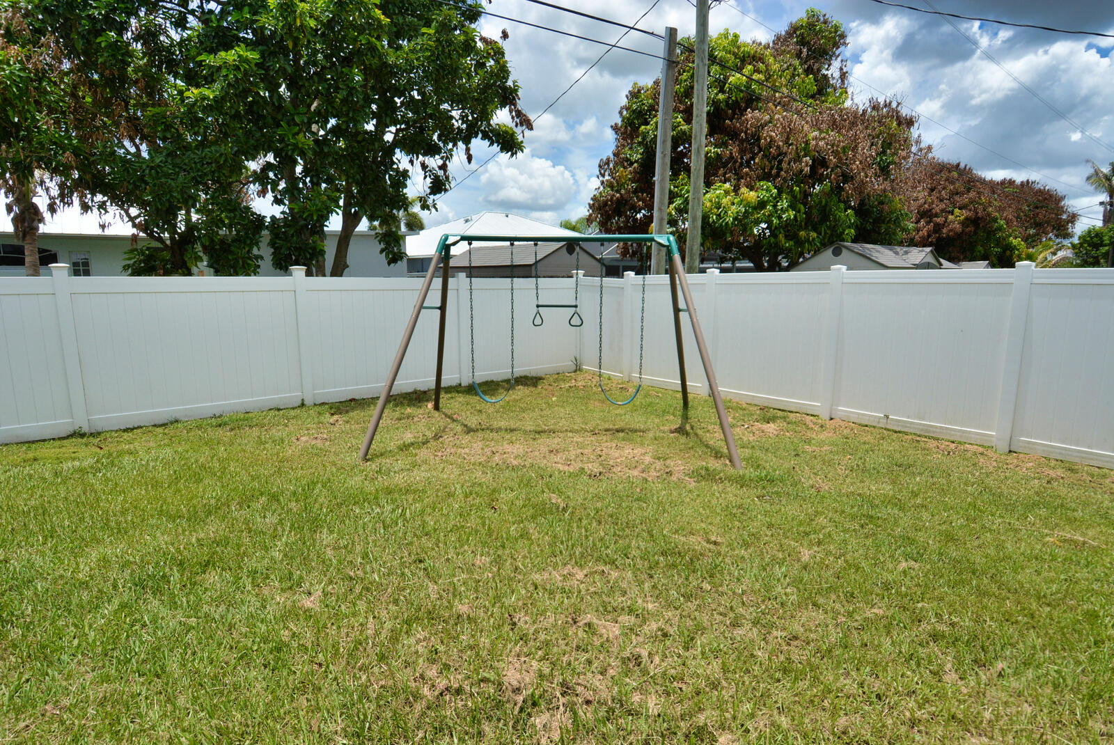 main property photo 95