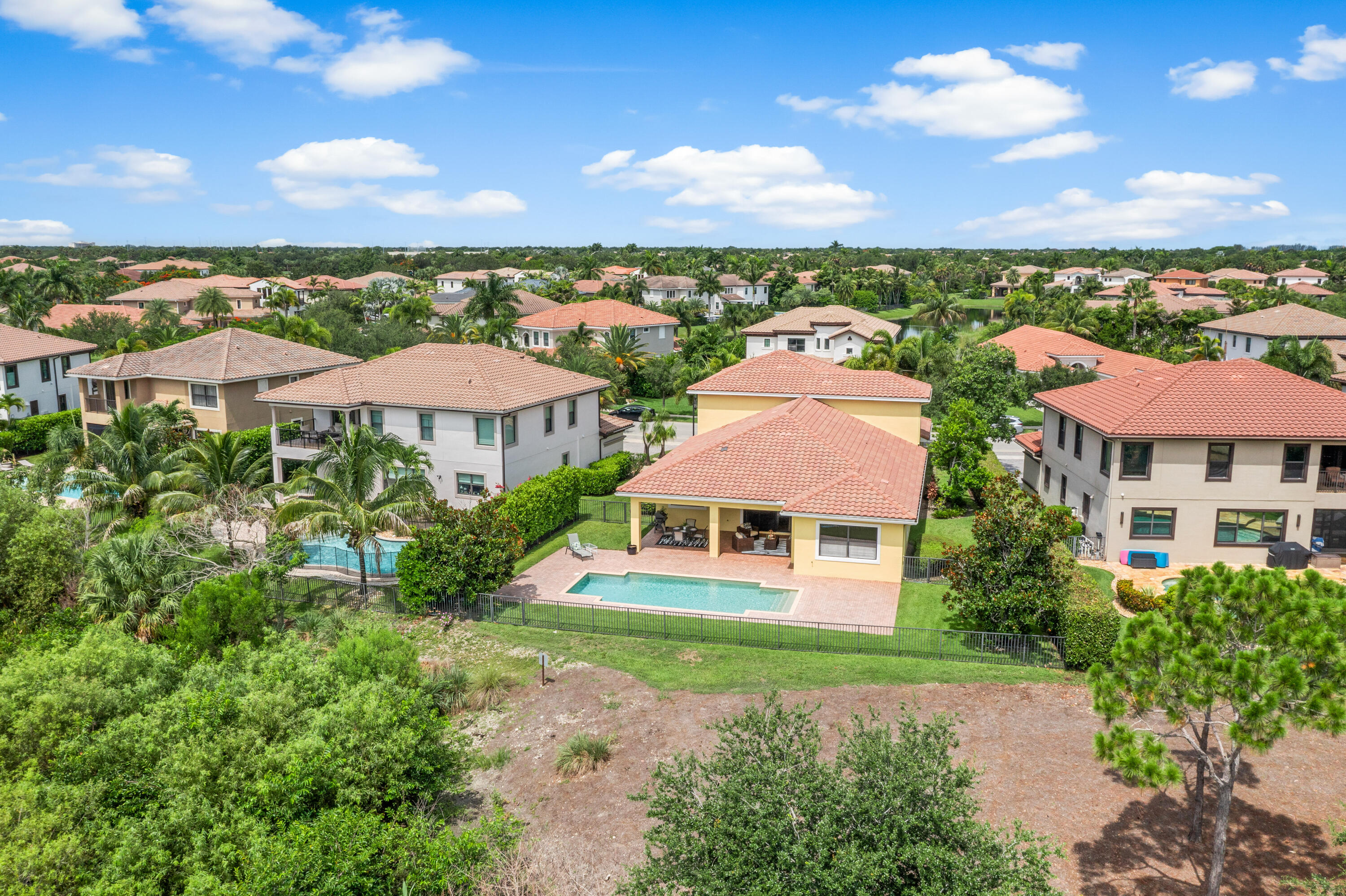 main property photo 50