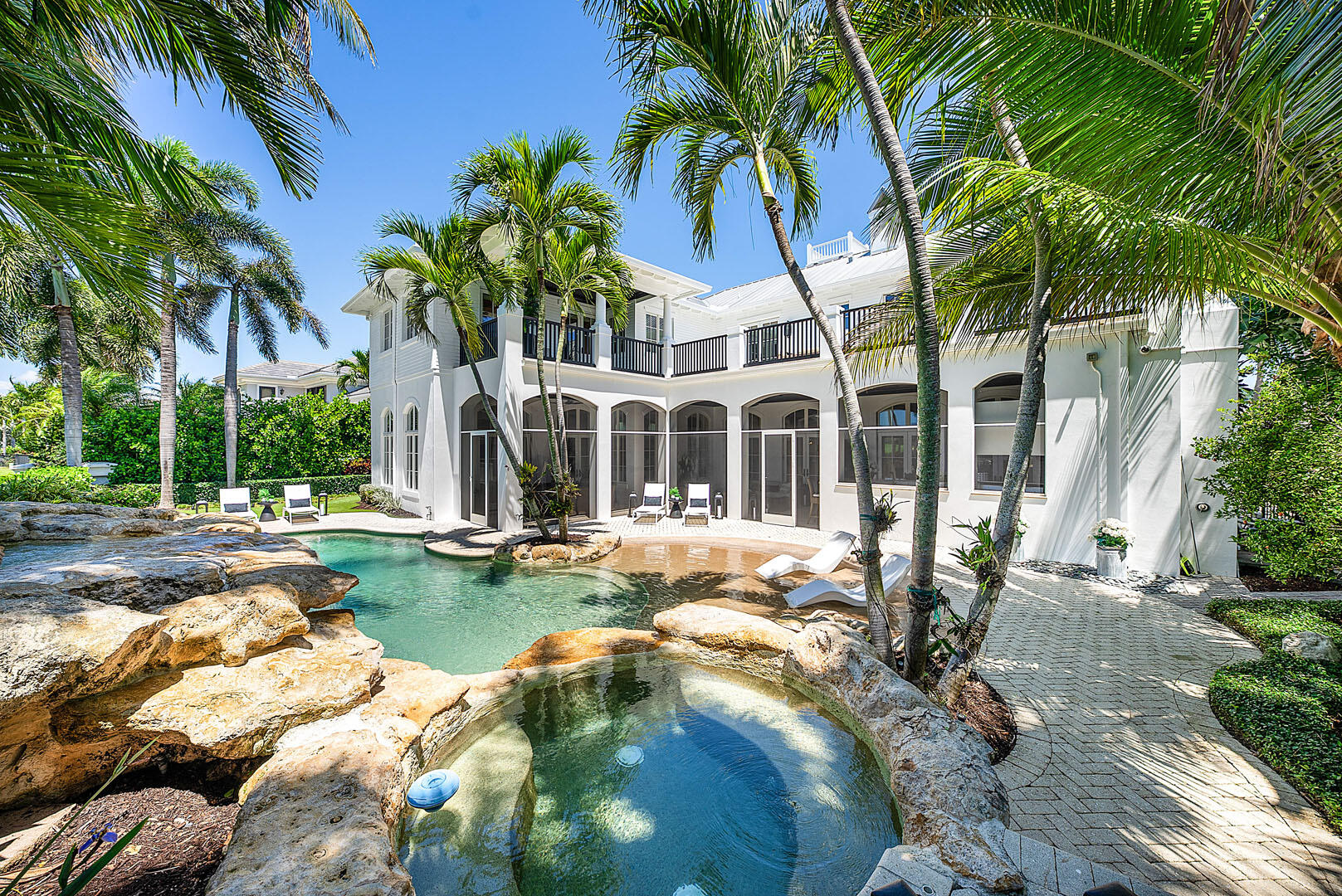 main property photo 24