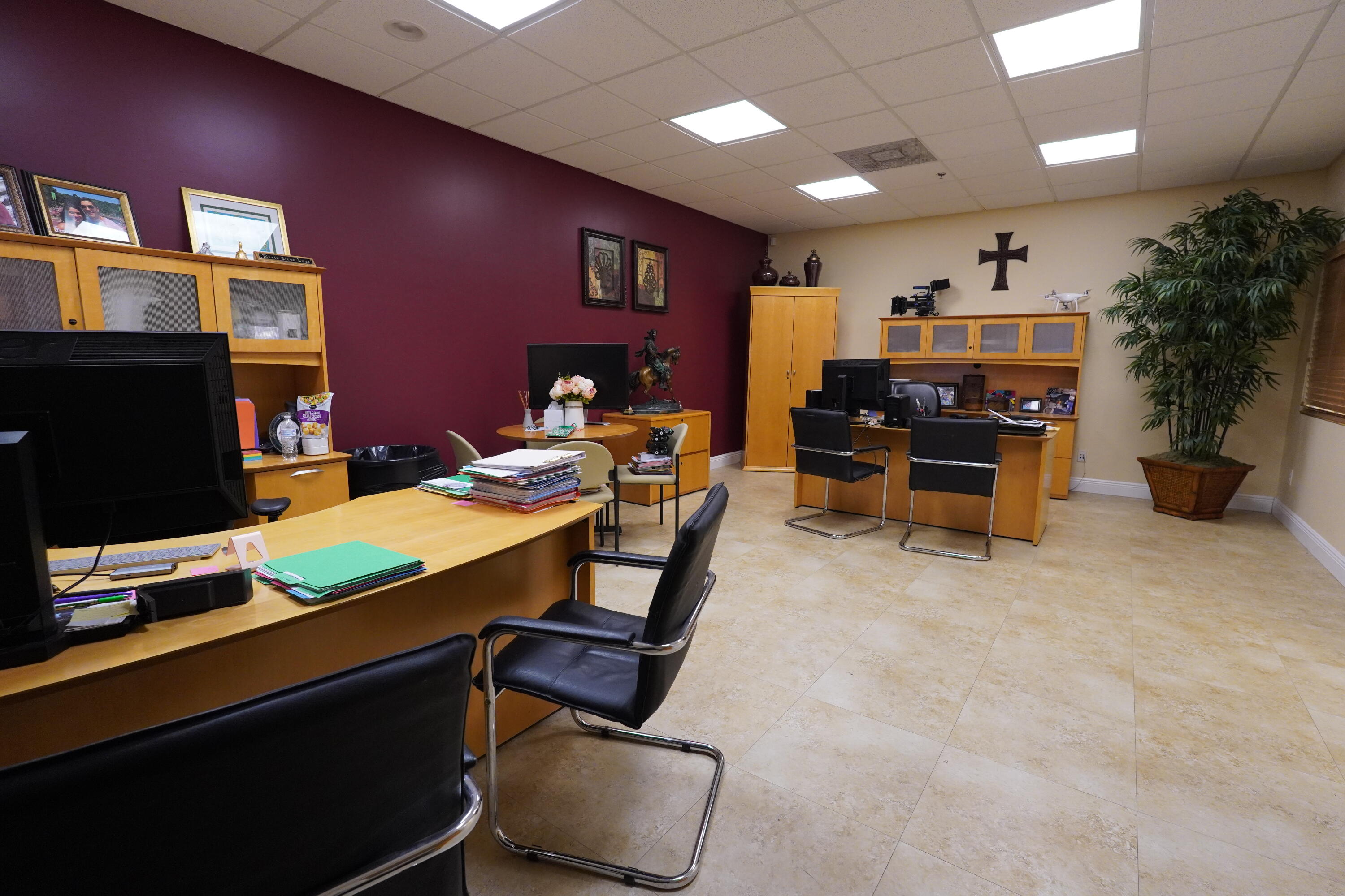 main property photo 11