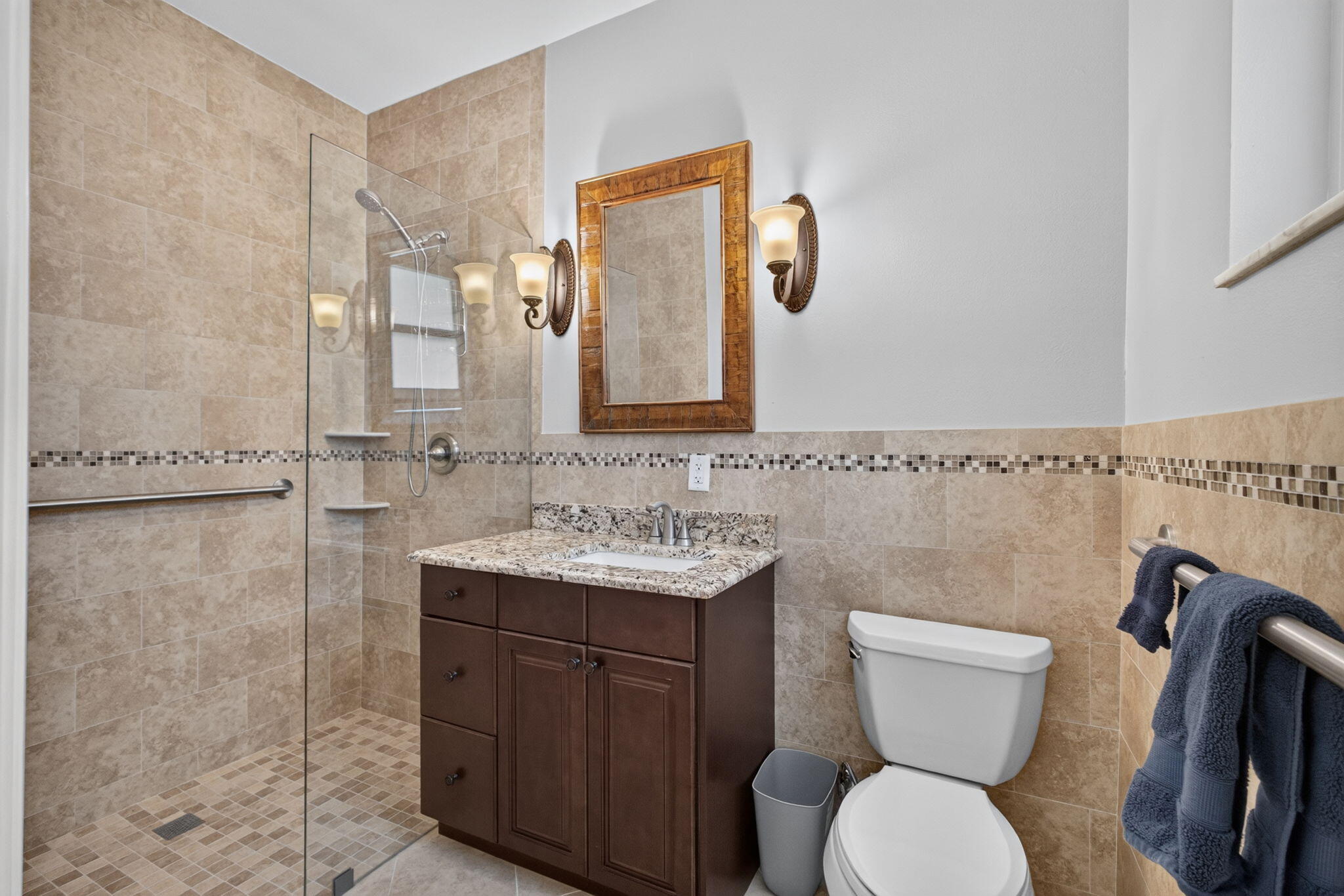 main property photo 78