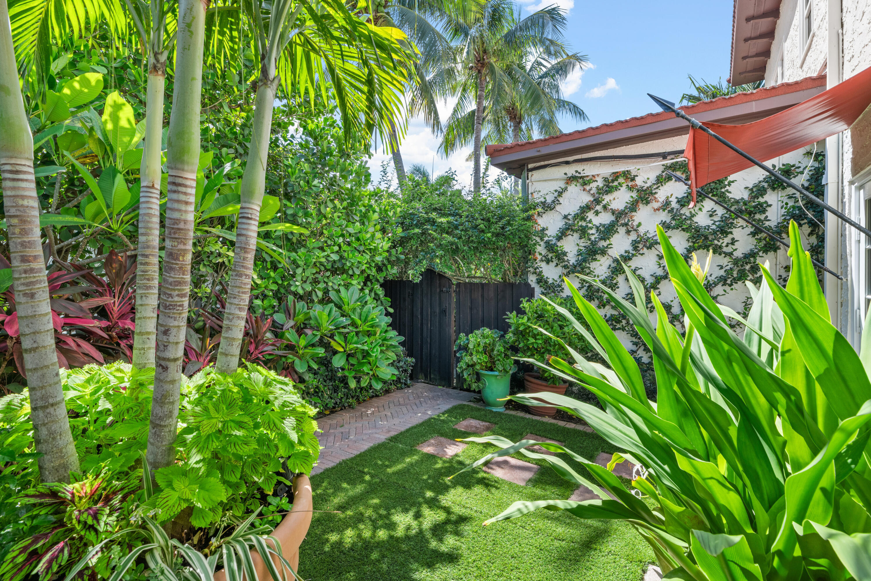 main property photo 67
