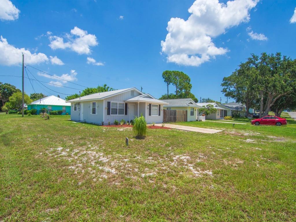 main property photo 26