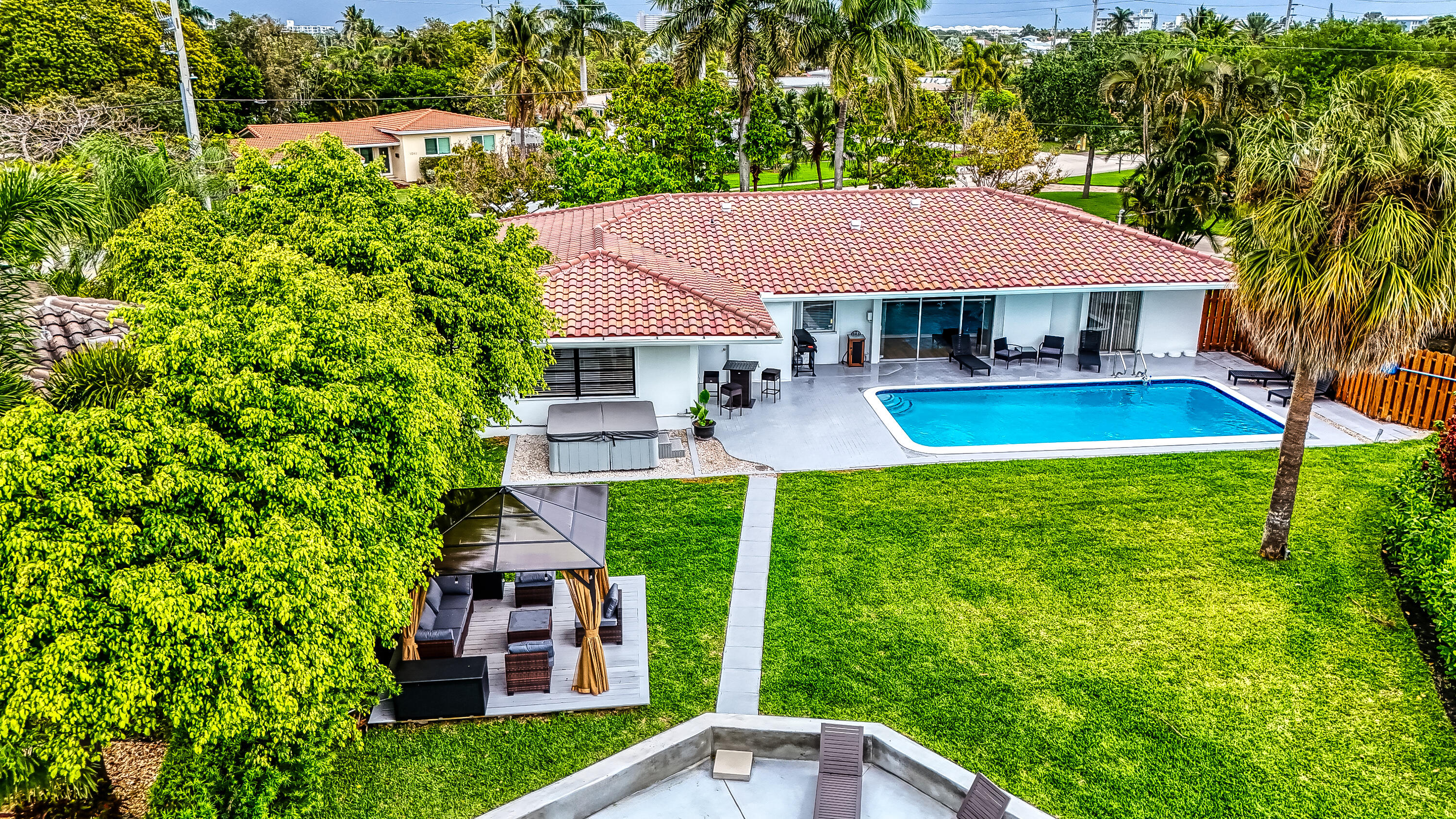 main property photo 75