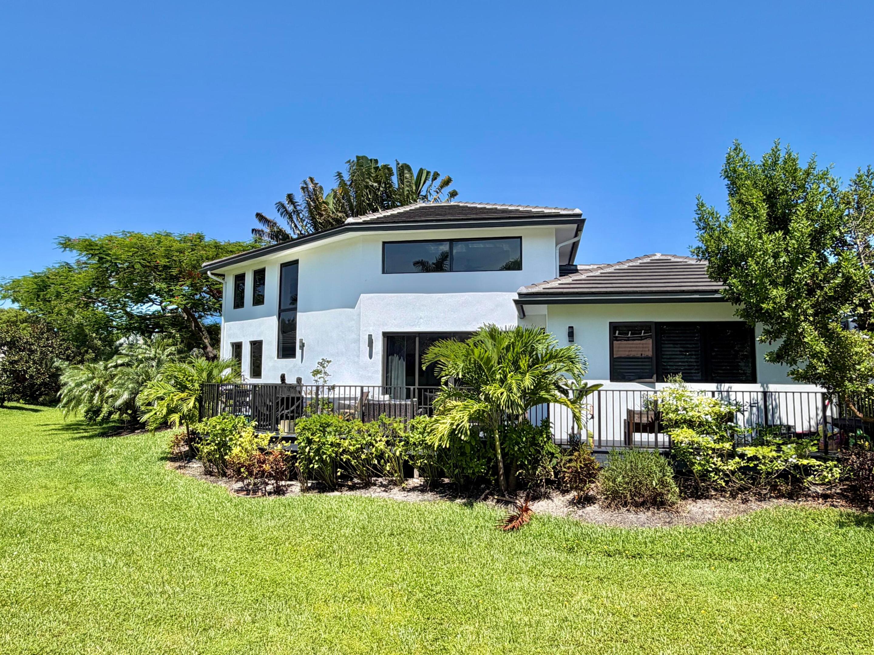 main property photo 29
