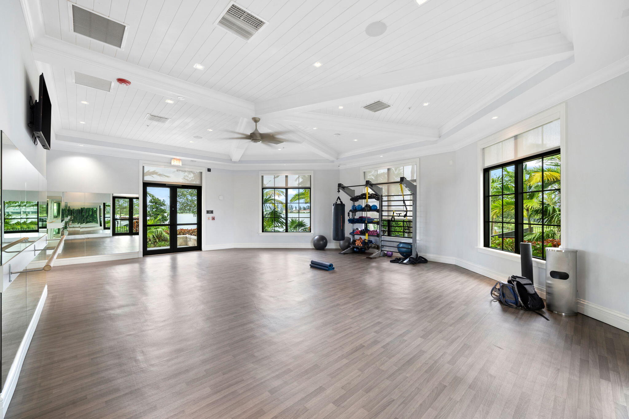 main property photo 76