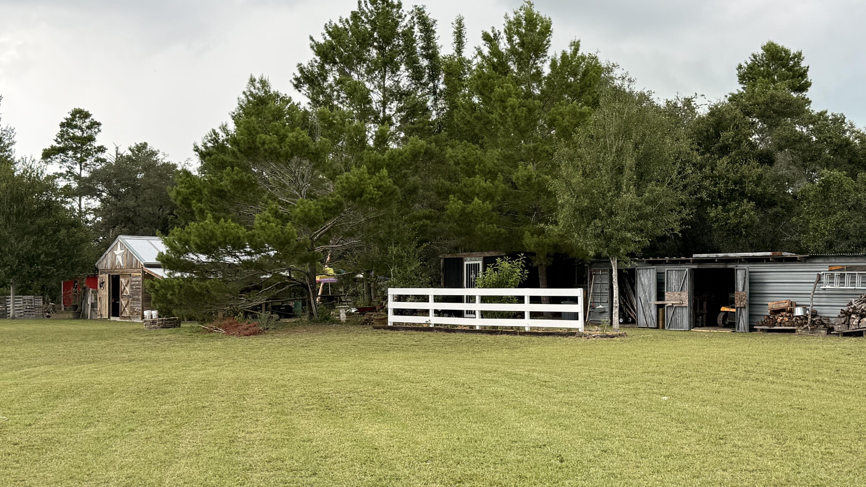 main property photo 28