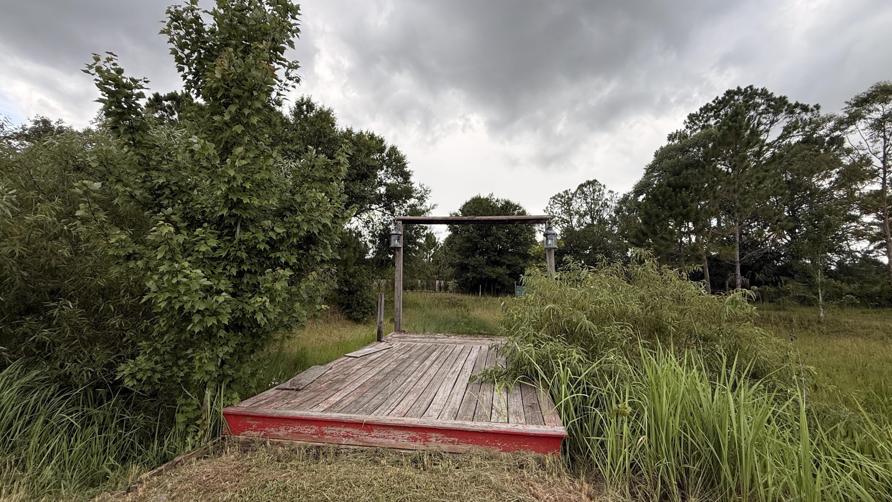 main property photo 30