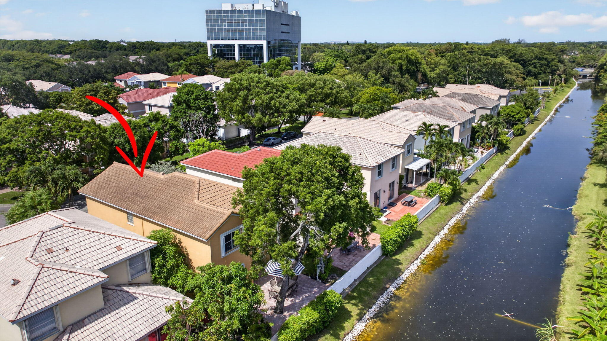 main property photo 45