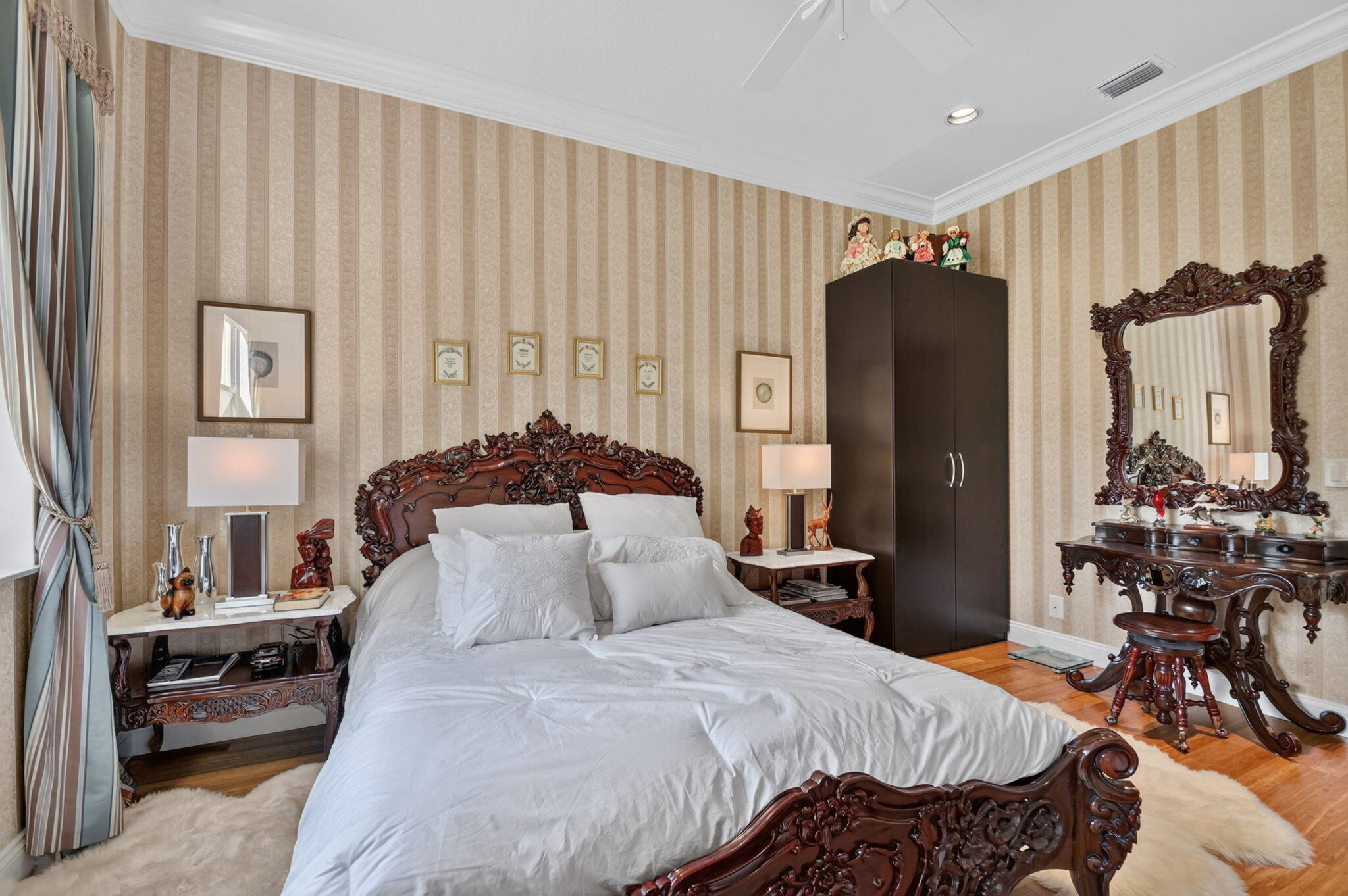 main property photo 13