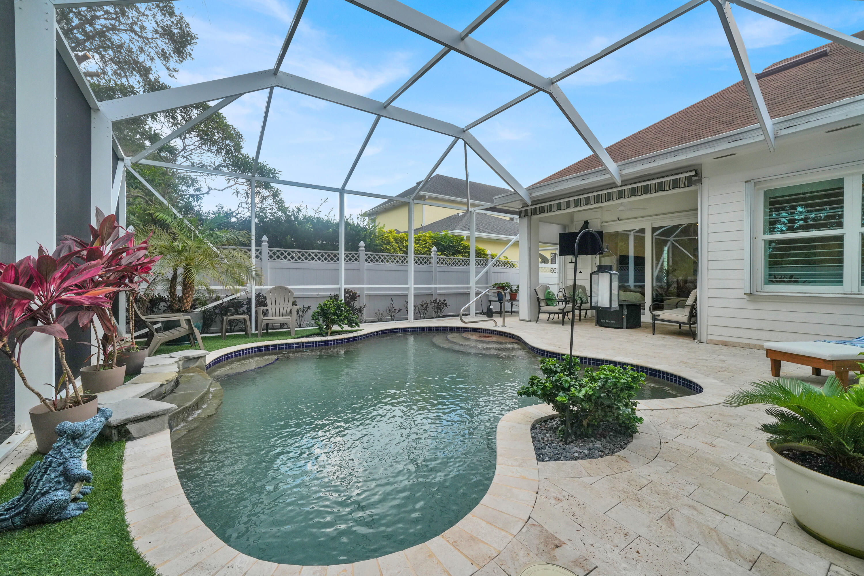 main property photo 78