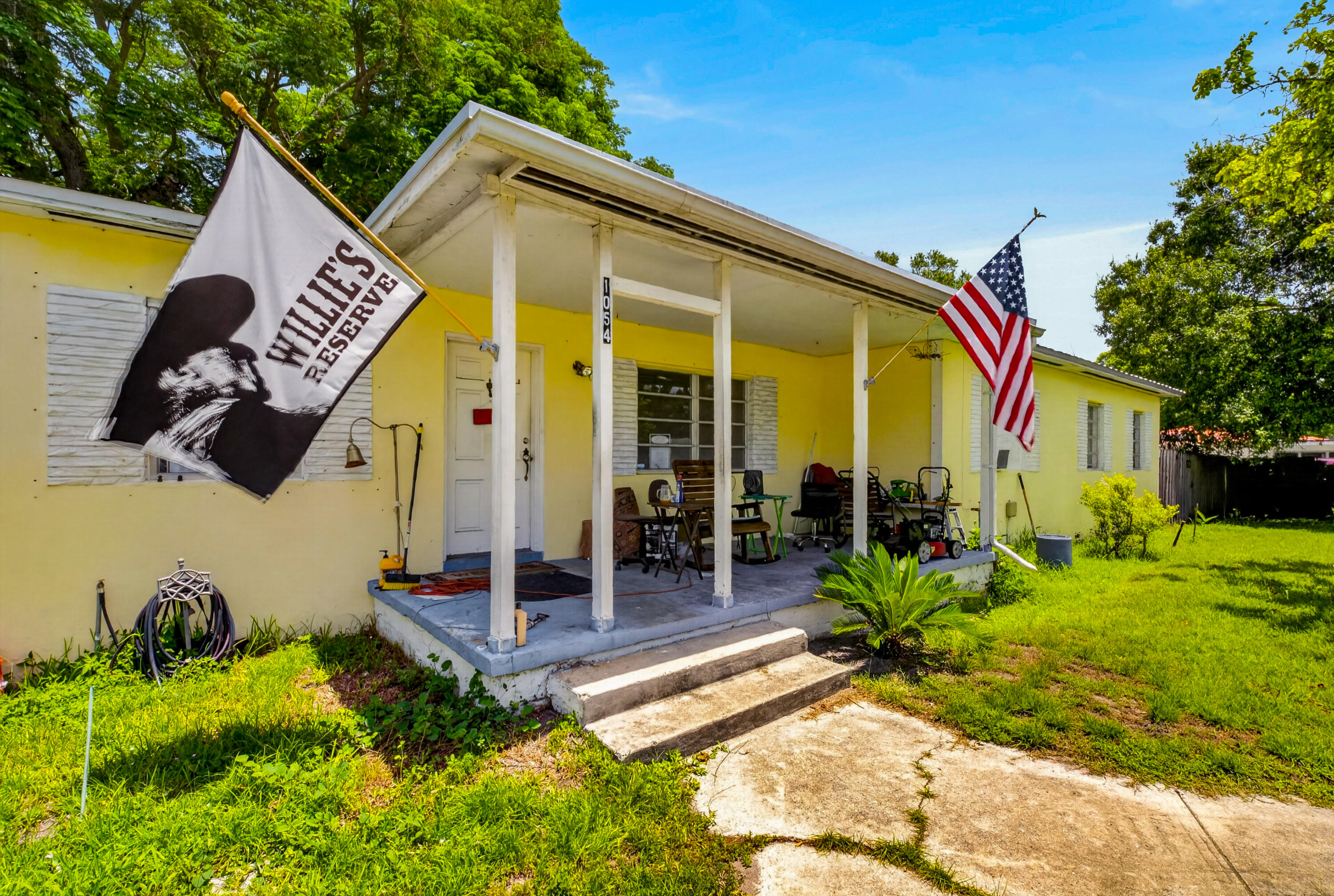 main property photo 23