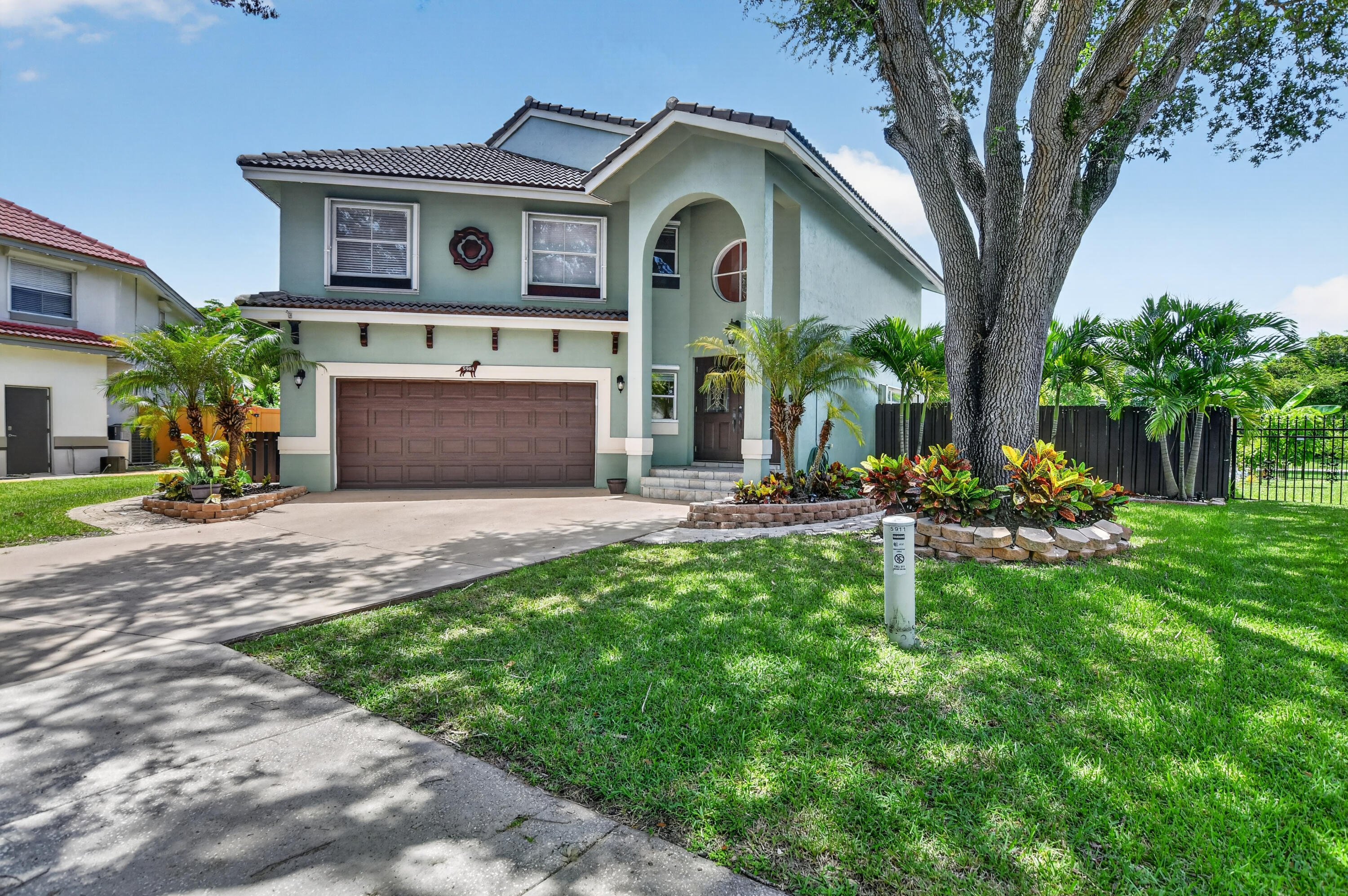 main property photo 70